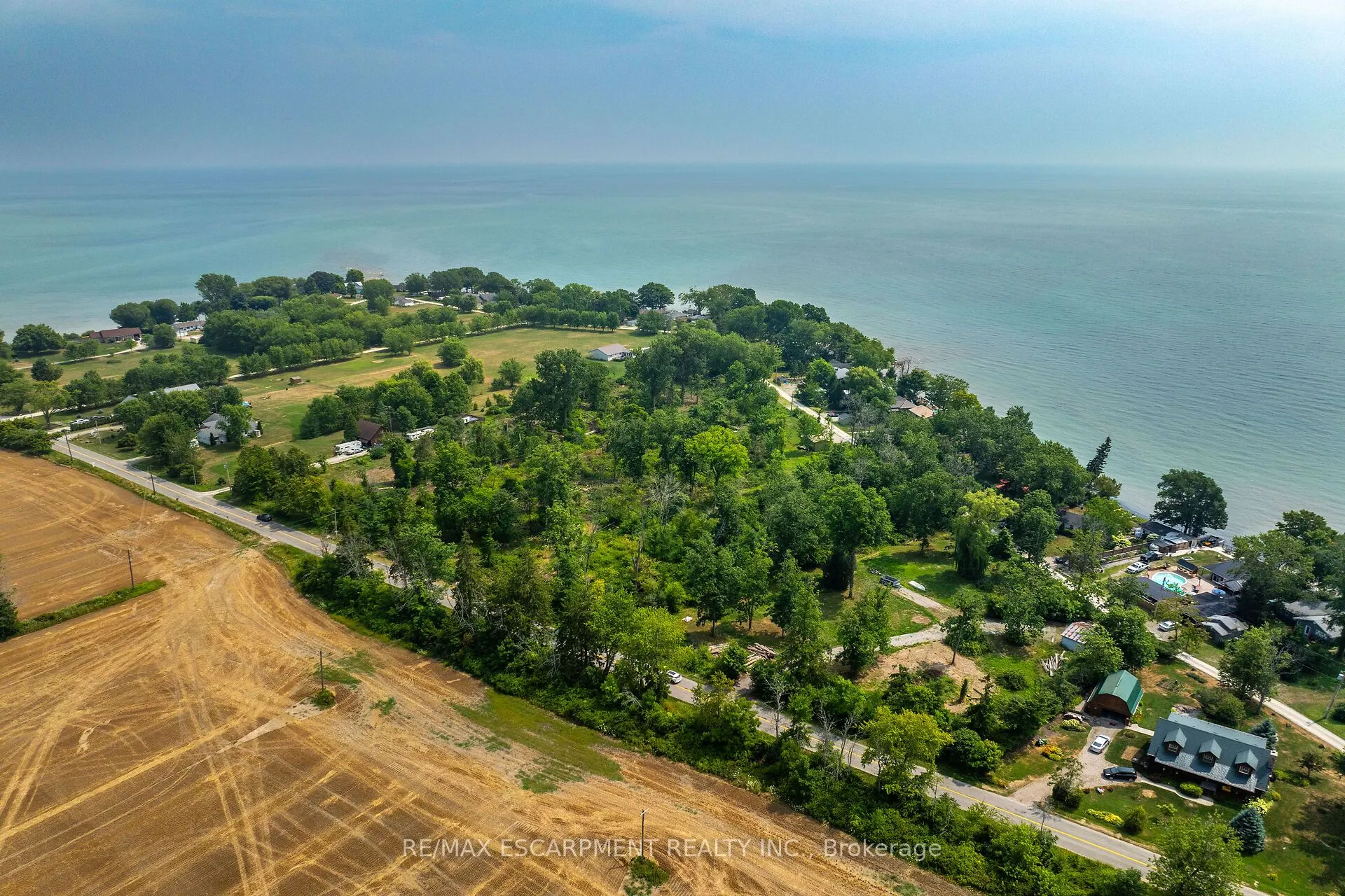 394 Lakeshore Road