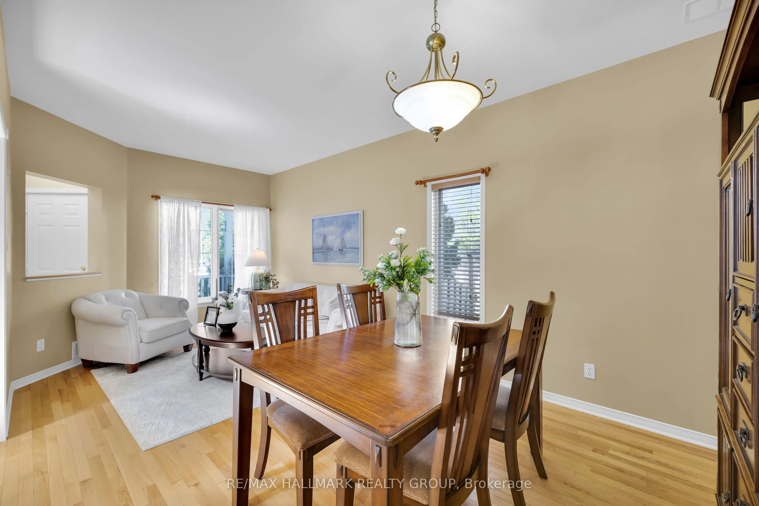 1087 Rocky Harbour Crescent