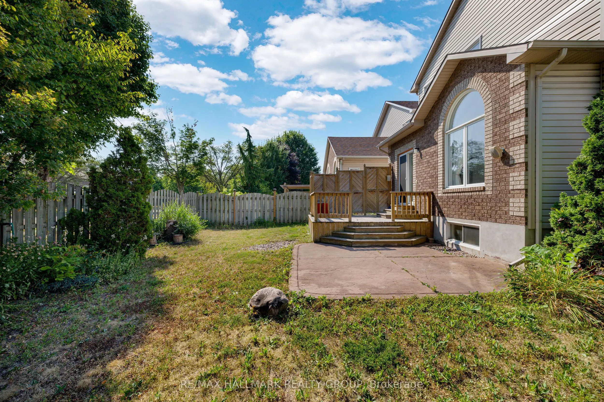 1087 Rocky Harbour Crescent