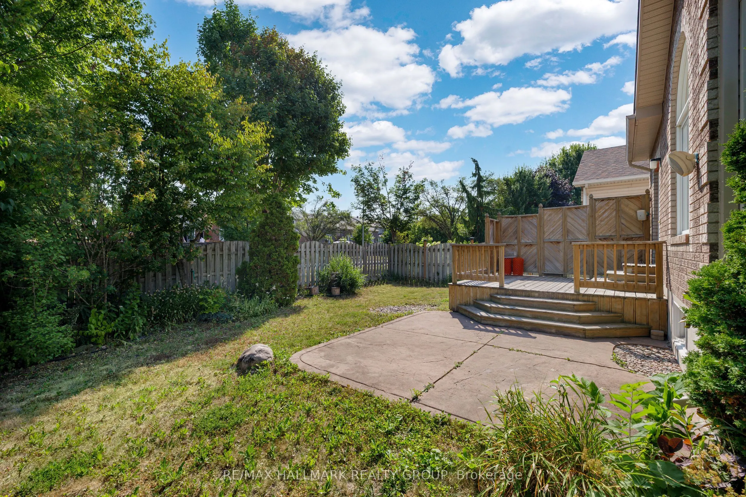 1087 Rocky Harbour Crescent