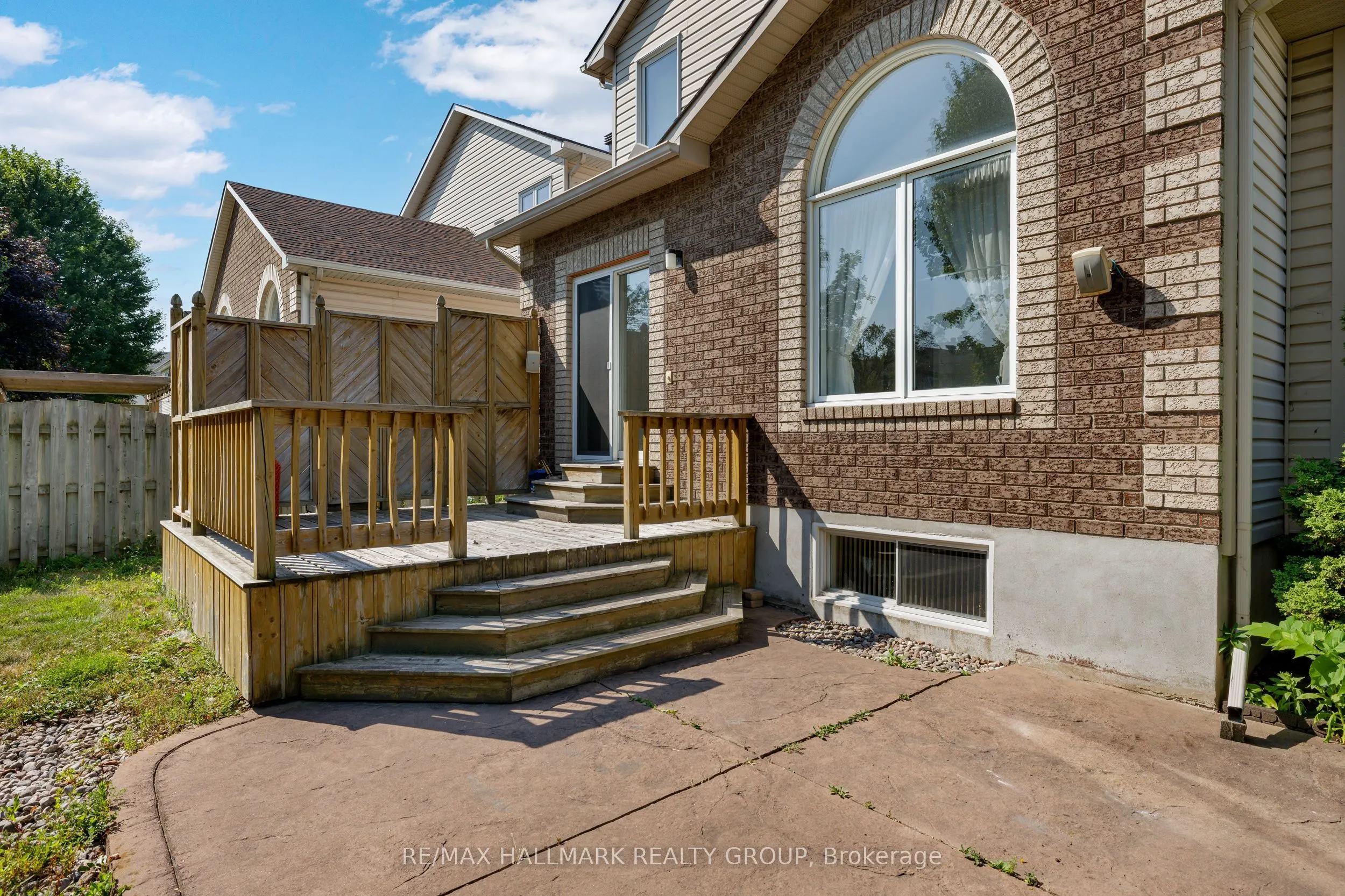 1087 Rocky Harbour Crescent