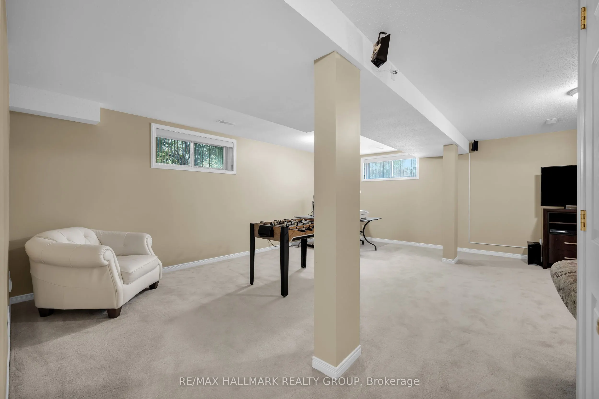 1087 Rocky Harbour Crescent