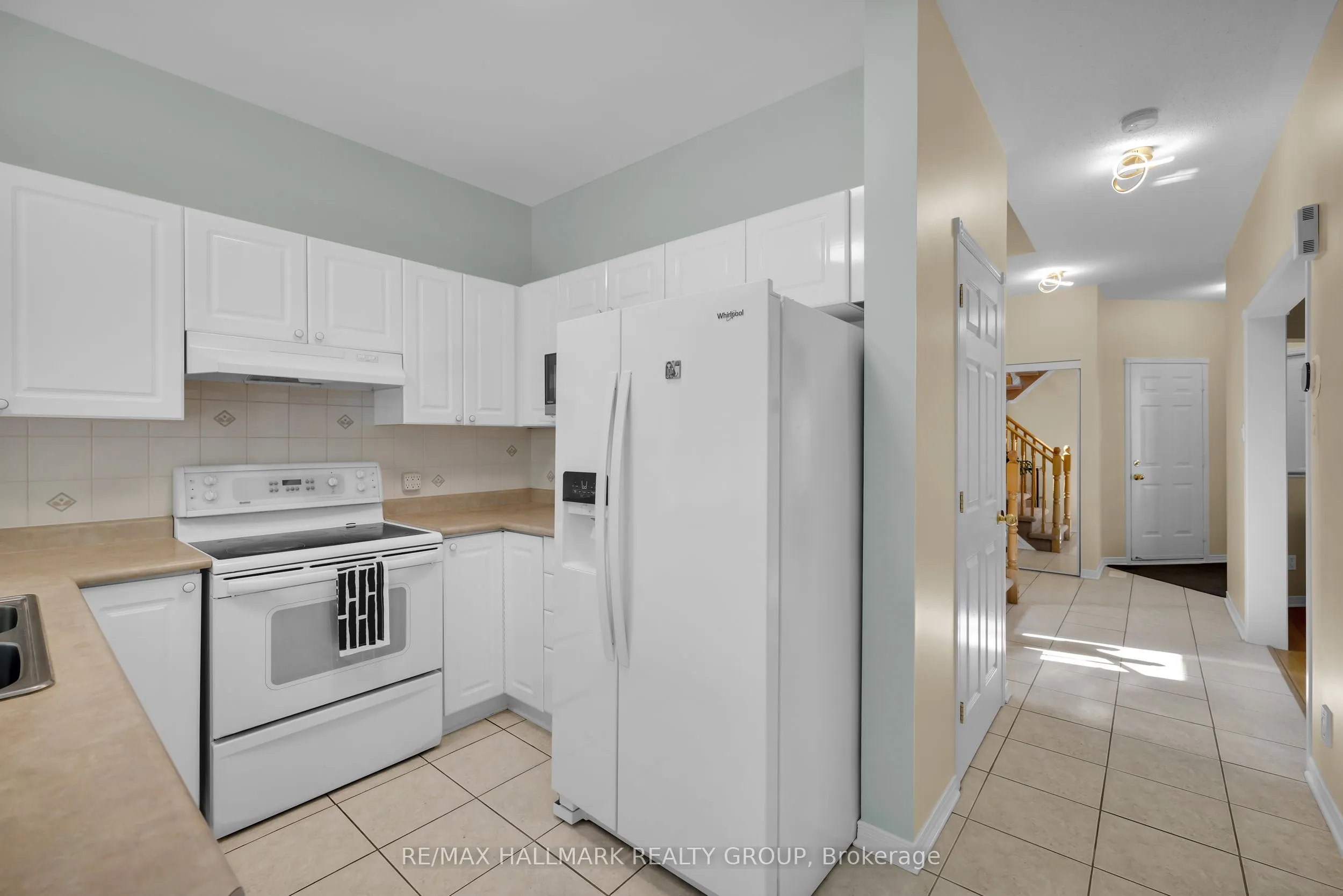 1087 Rocky Harbour Crescent