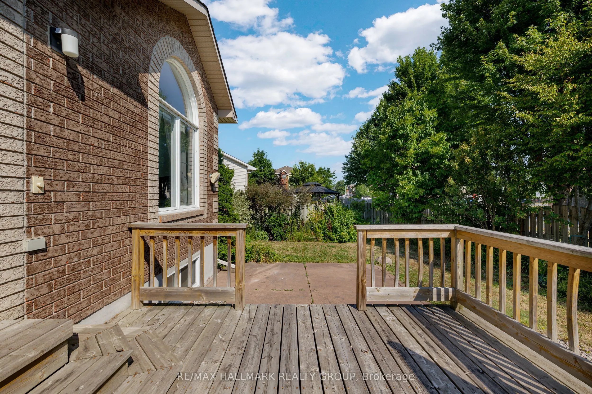 1087 Rocky Harbour Crescent