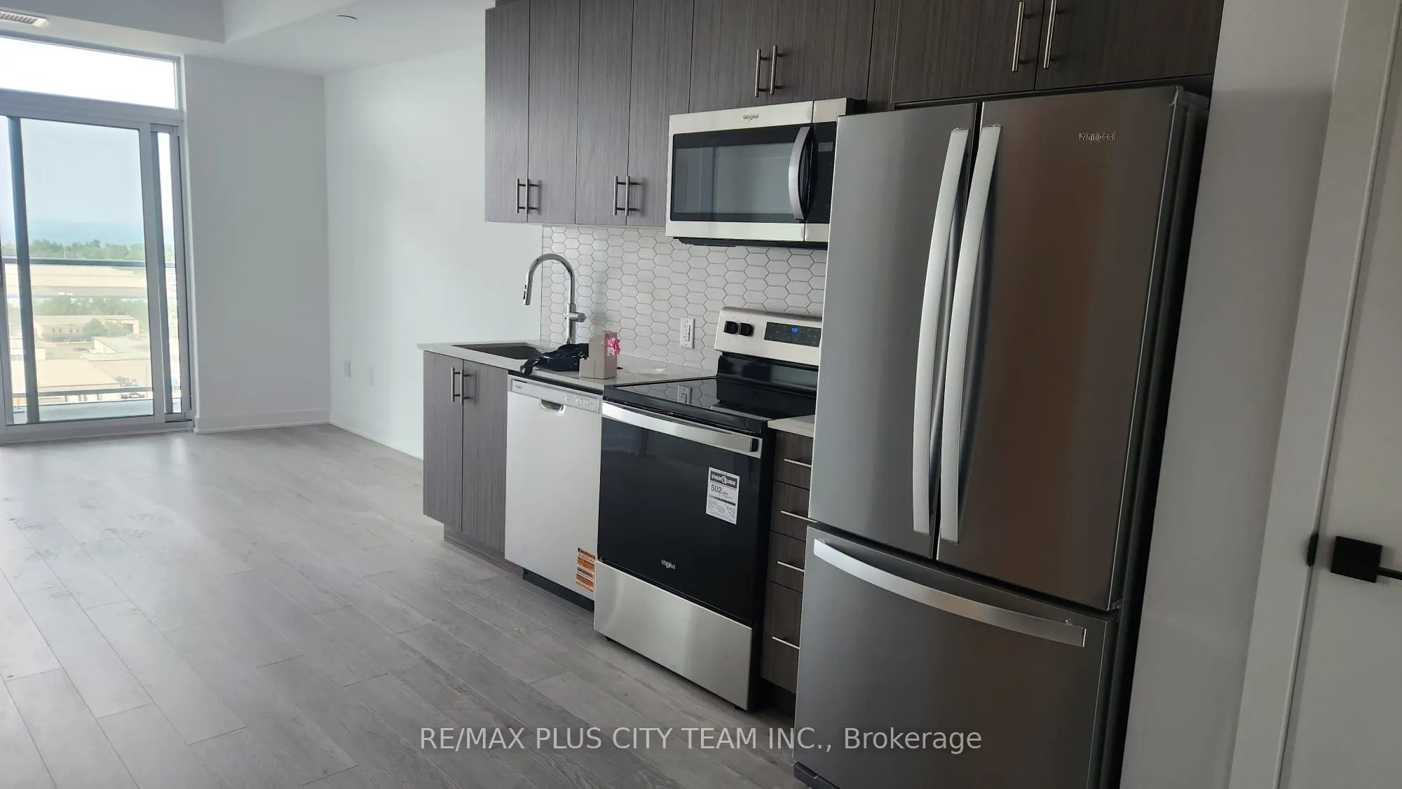 2782 Barton Street, #1512