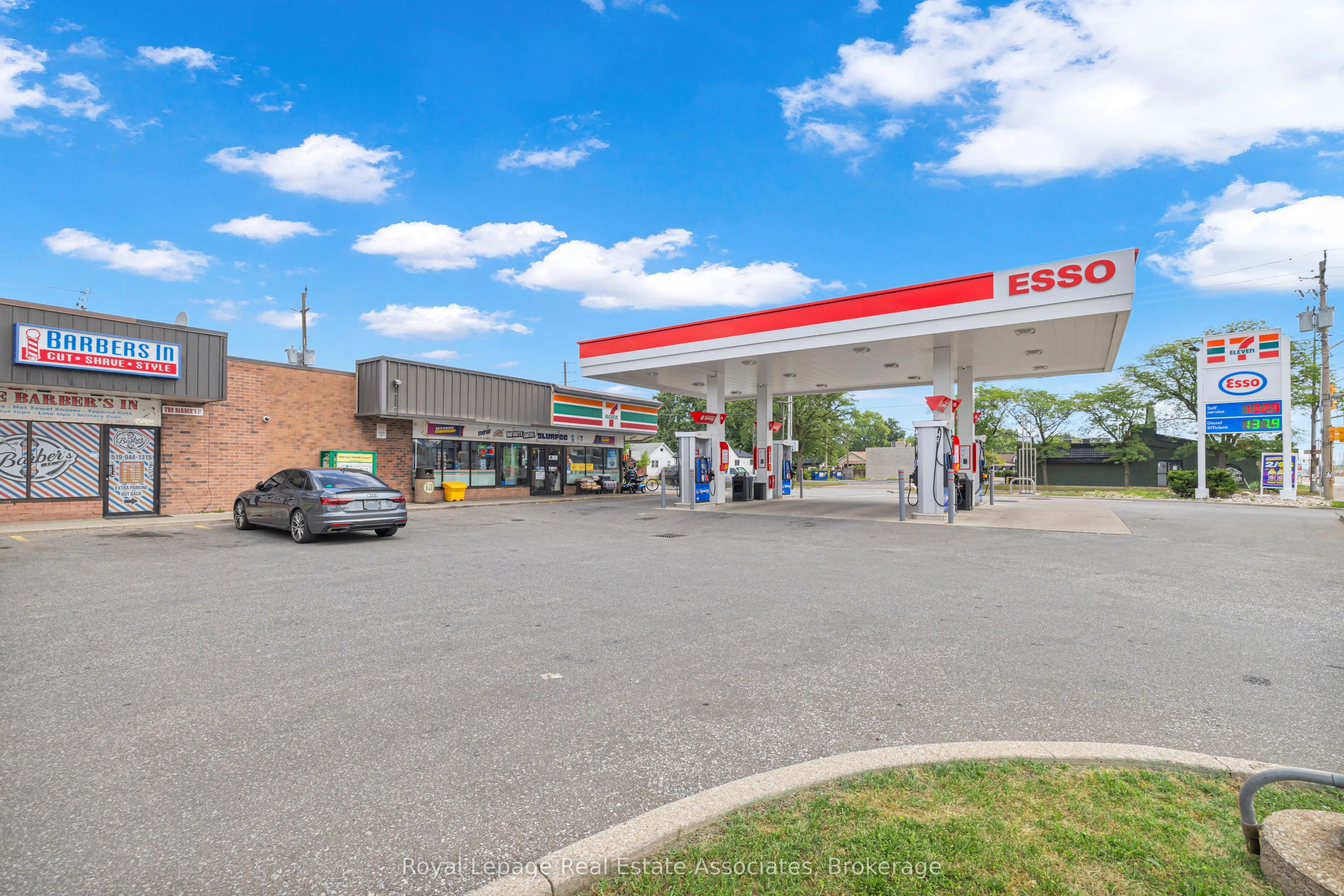 5124 Tecumseh Road E
