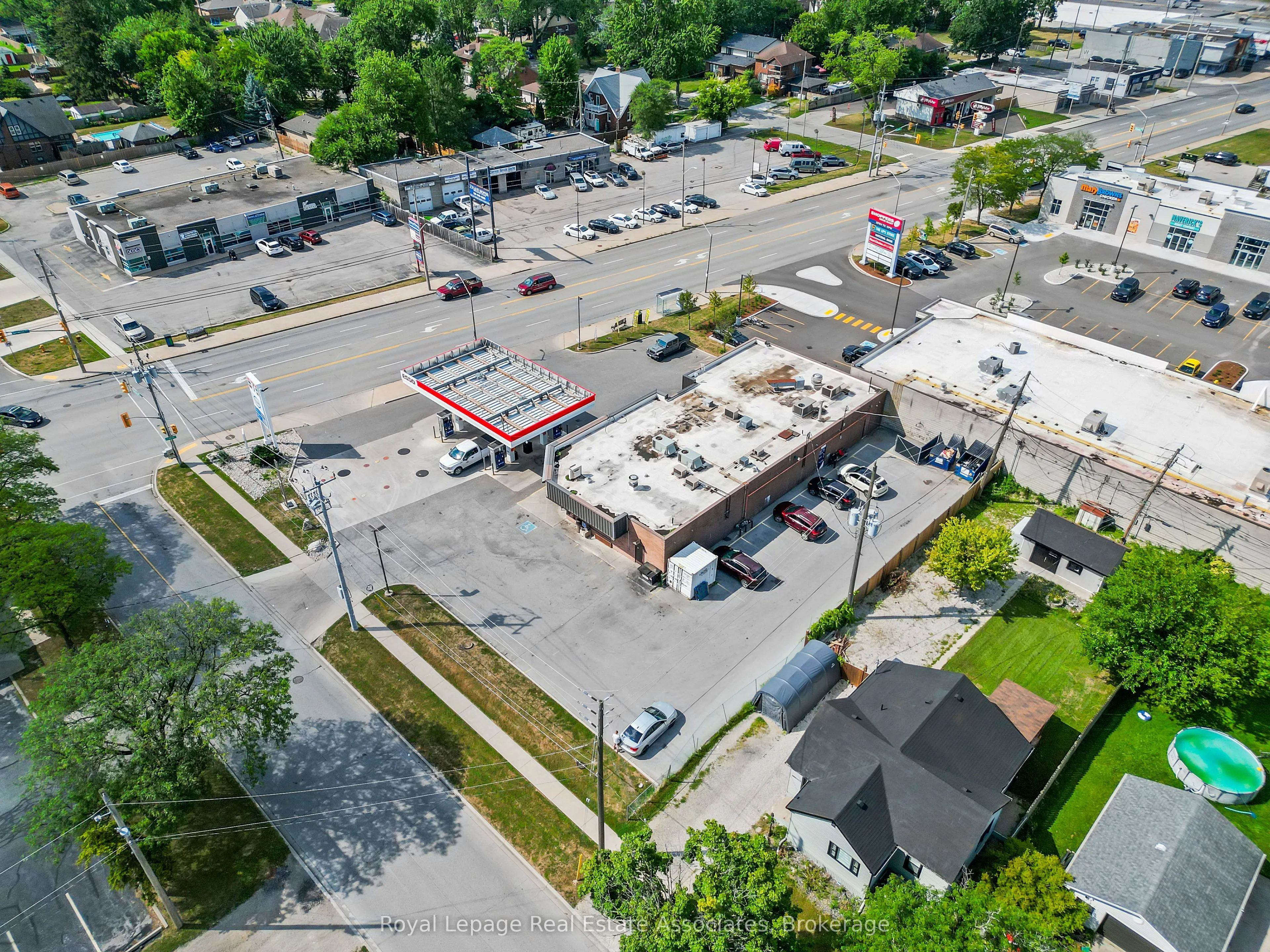 5124 Tecumseh Road E