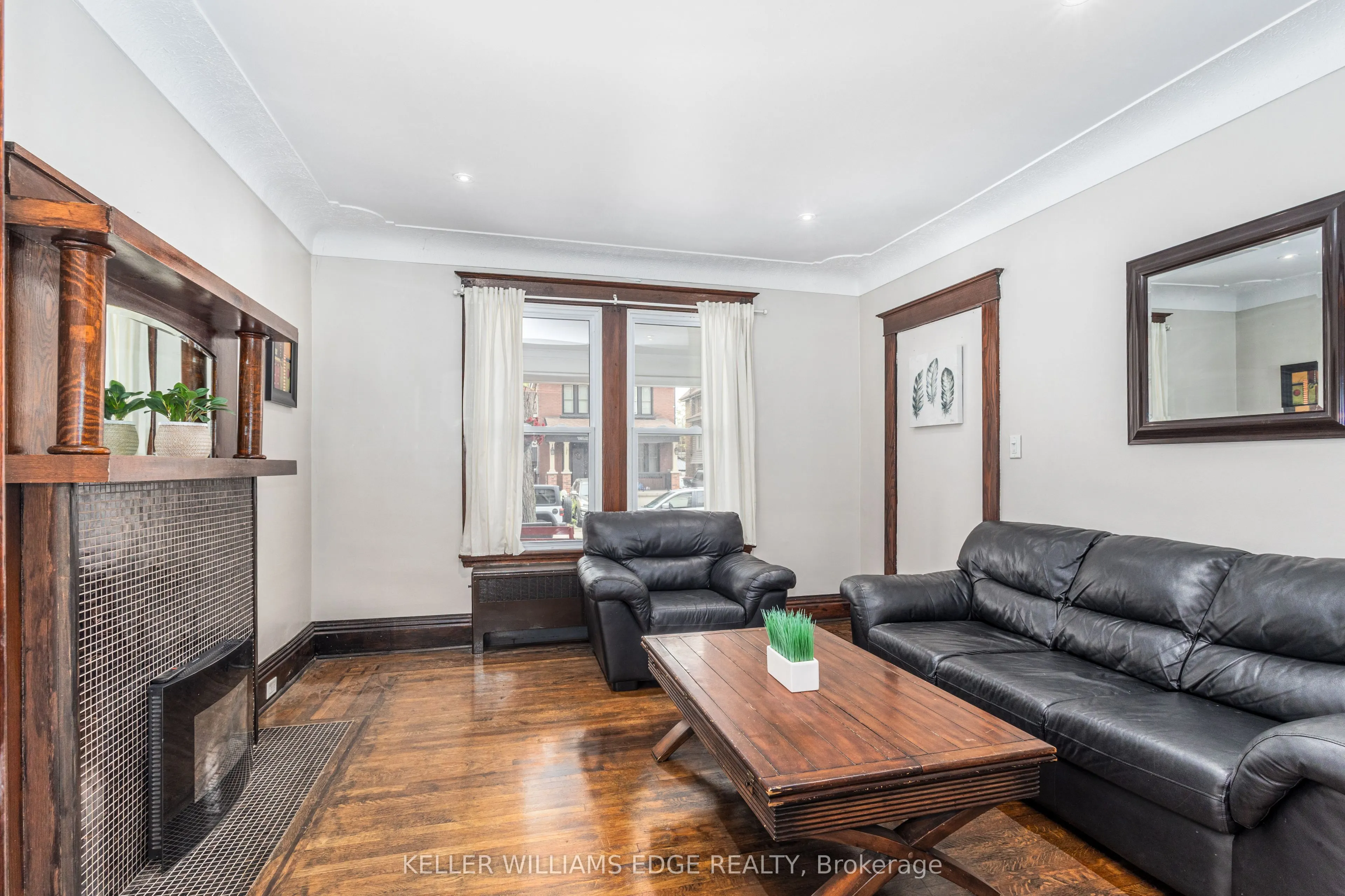 20 Barnesdale Avenue N