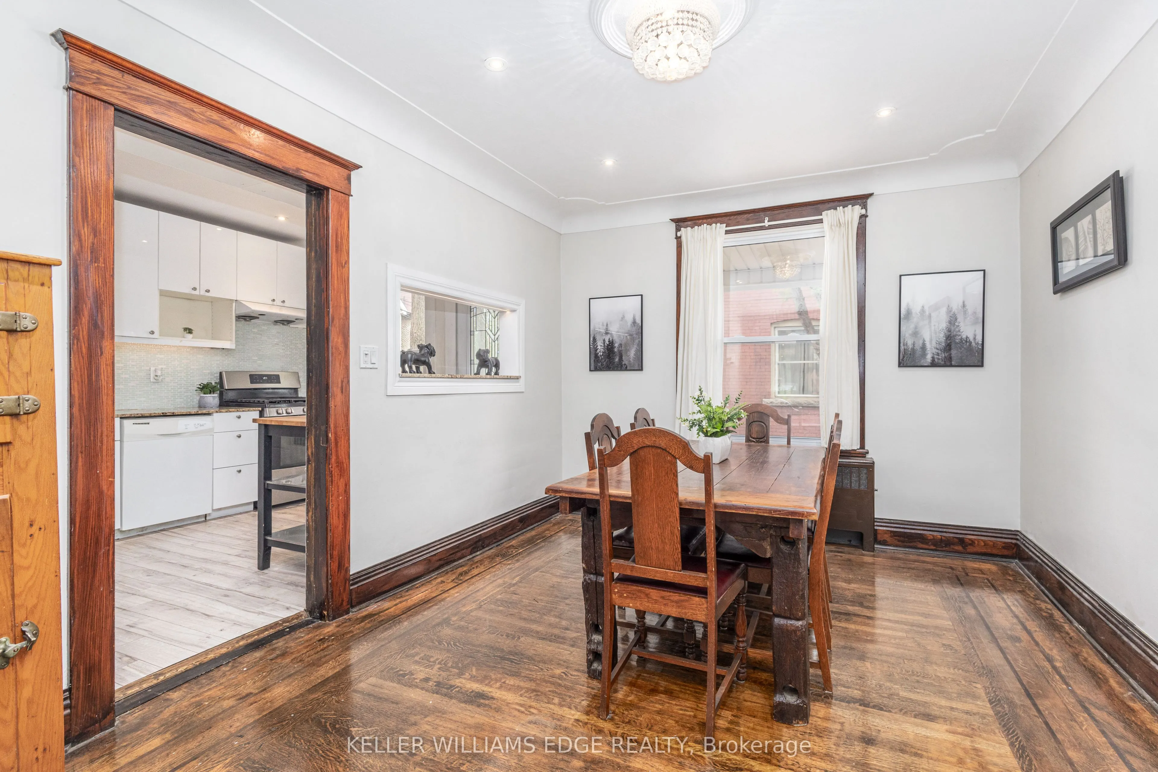 20 Barnesdale Avenue N