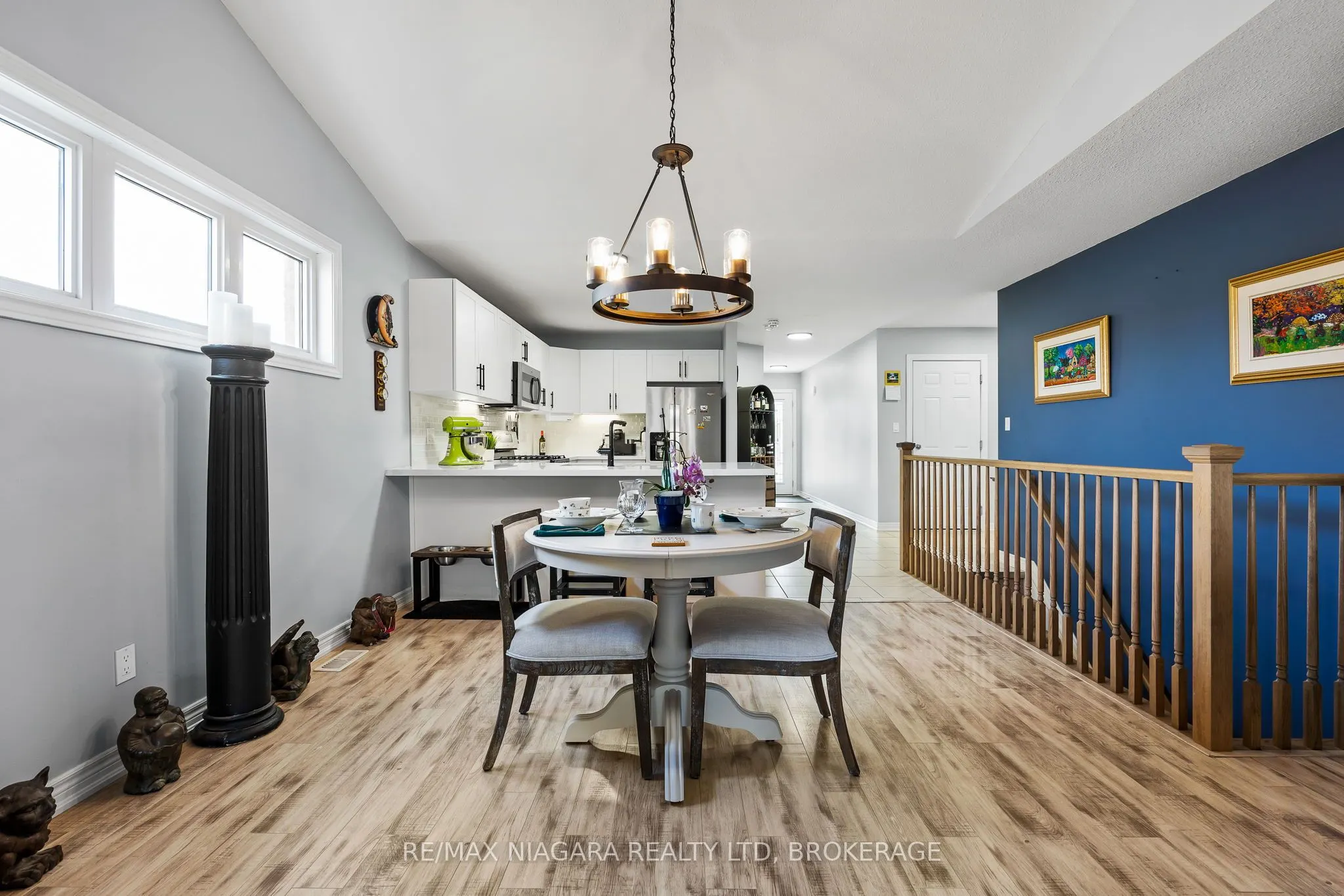 149 Roselawn Crescent