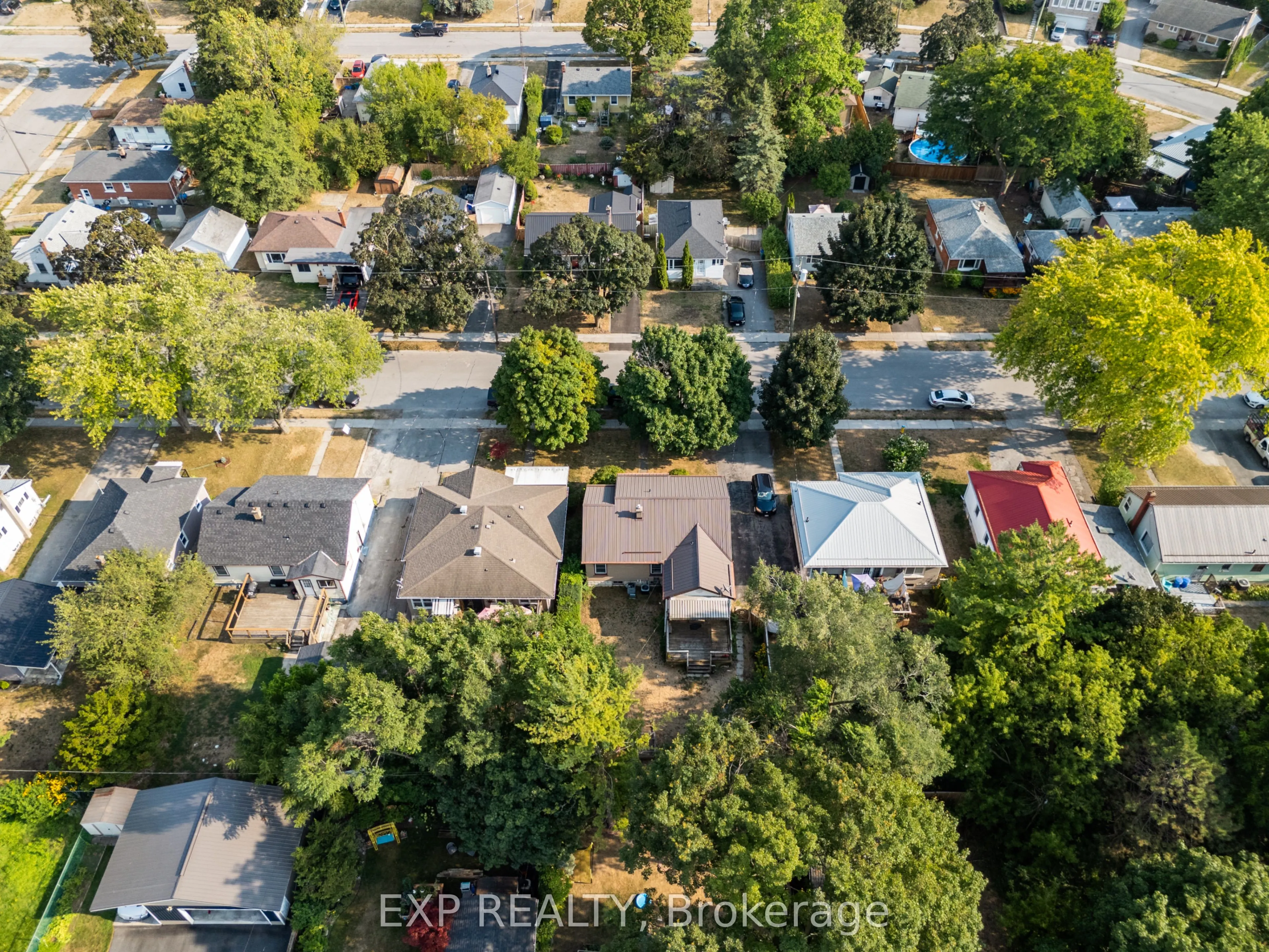 18 Montgomery Boulevard