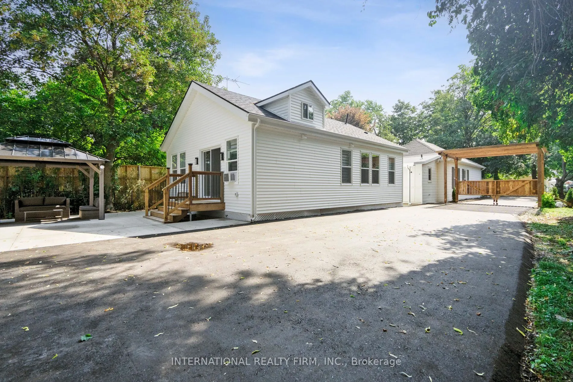 267 Davy Street