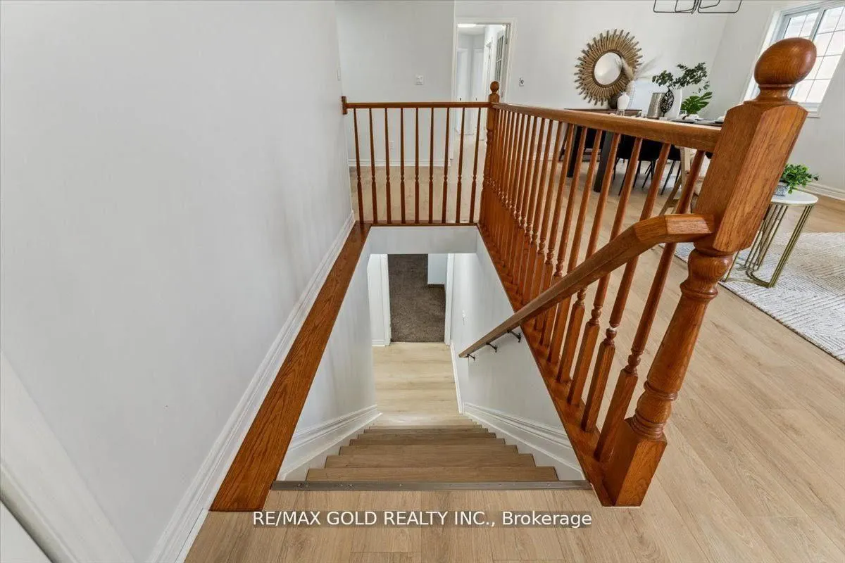 8163 Harvest Crescent