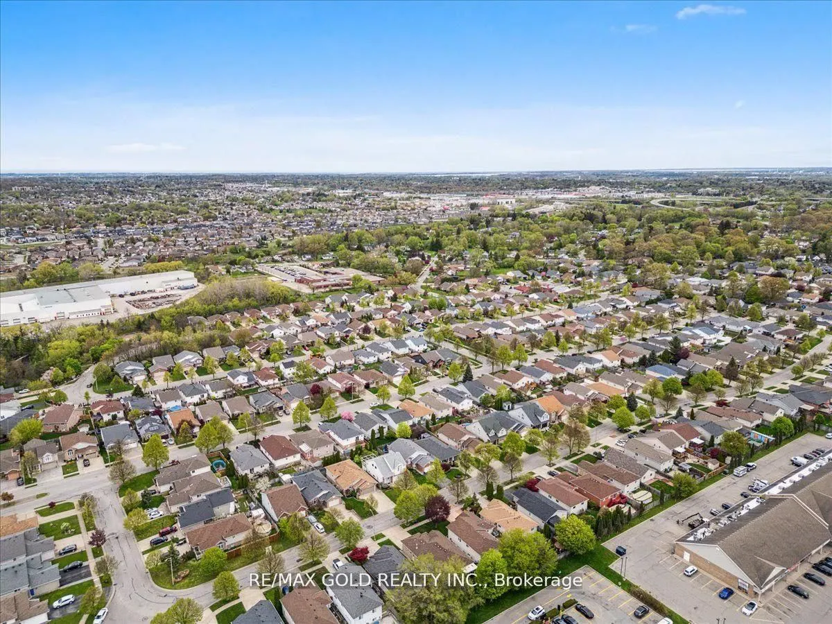 8163 Harvest Crescent