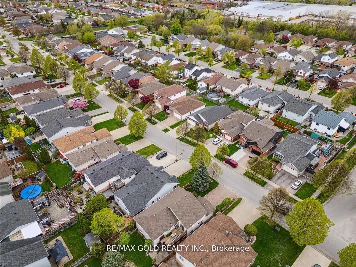 8163 Harvest Crescent