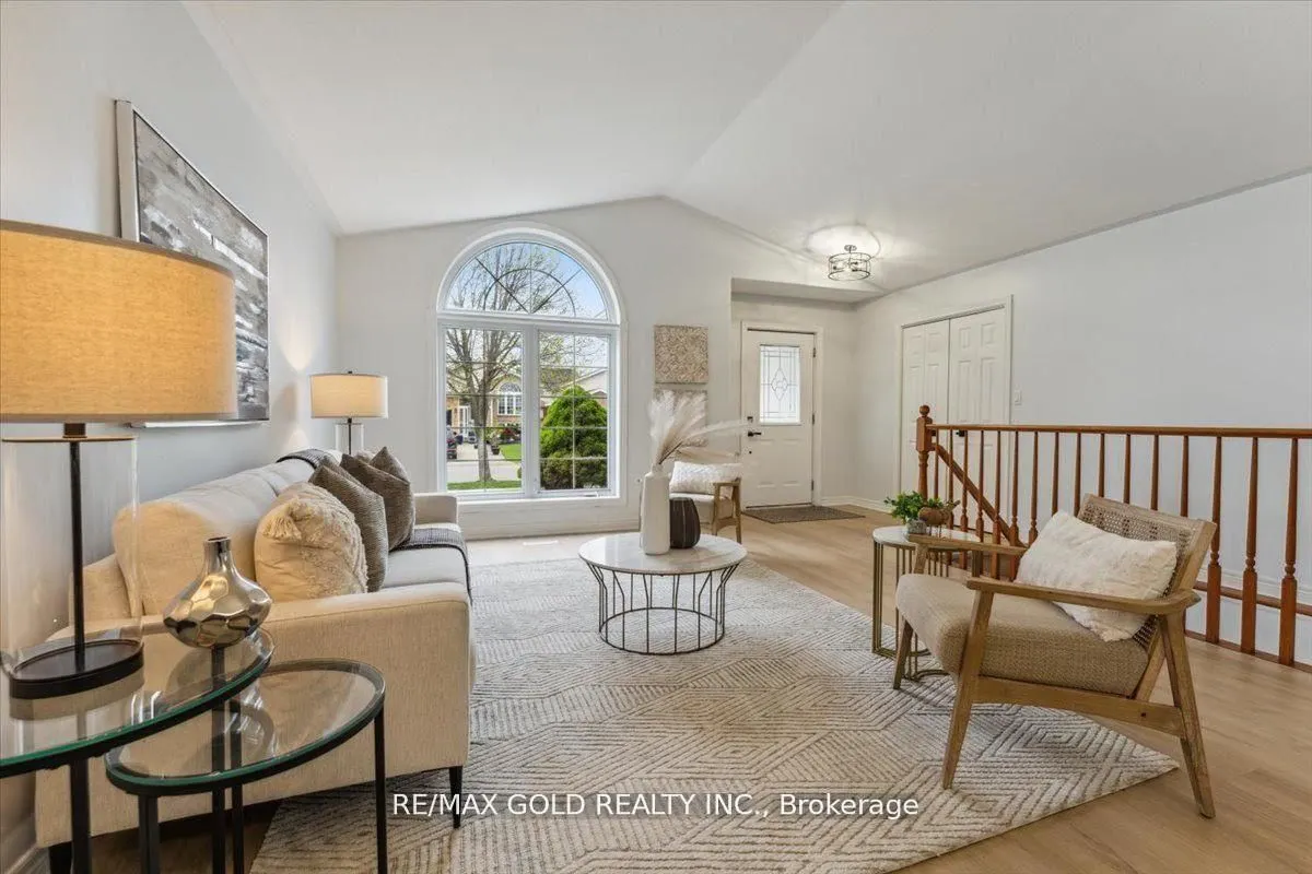 8163 Harvest Crescent