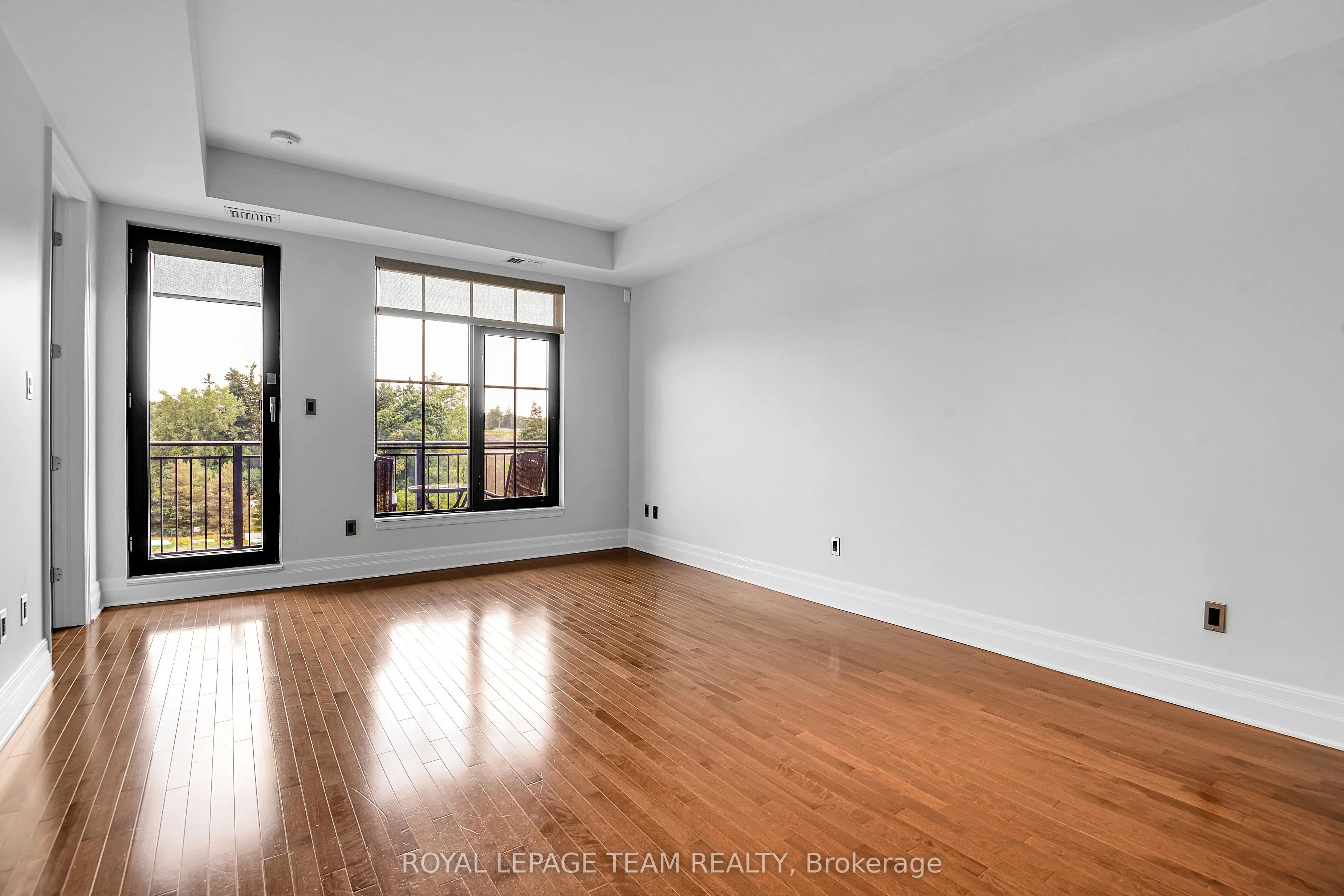 330 Loretta Avenue S, #510