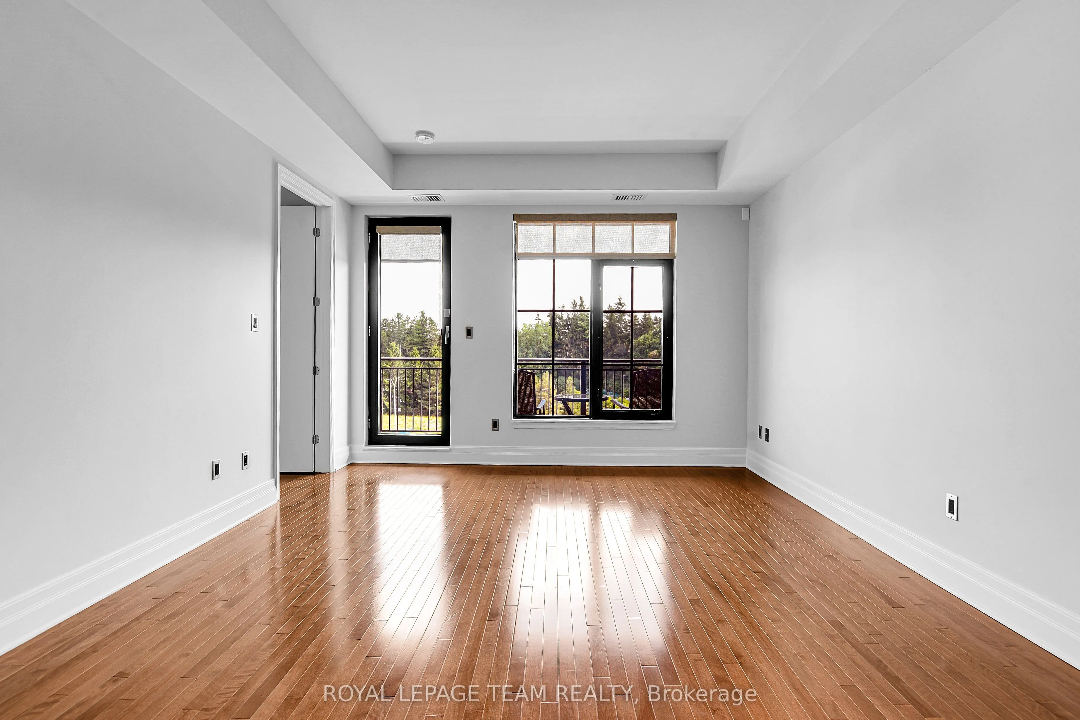330 Loretta Avenue S, #510