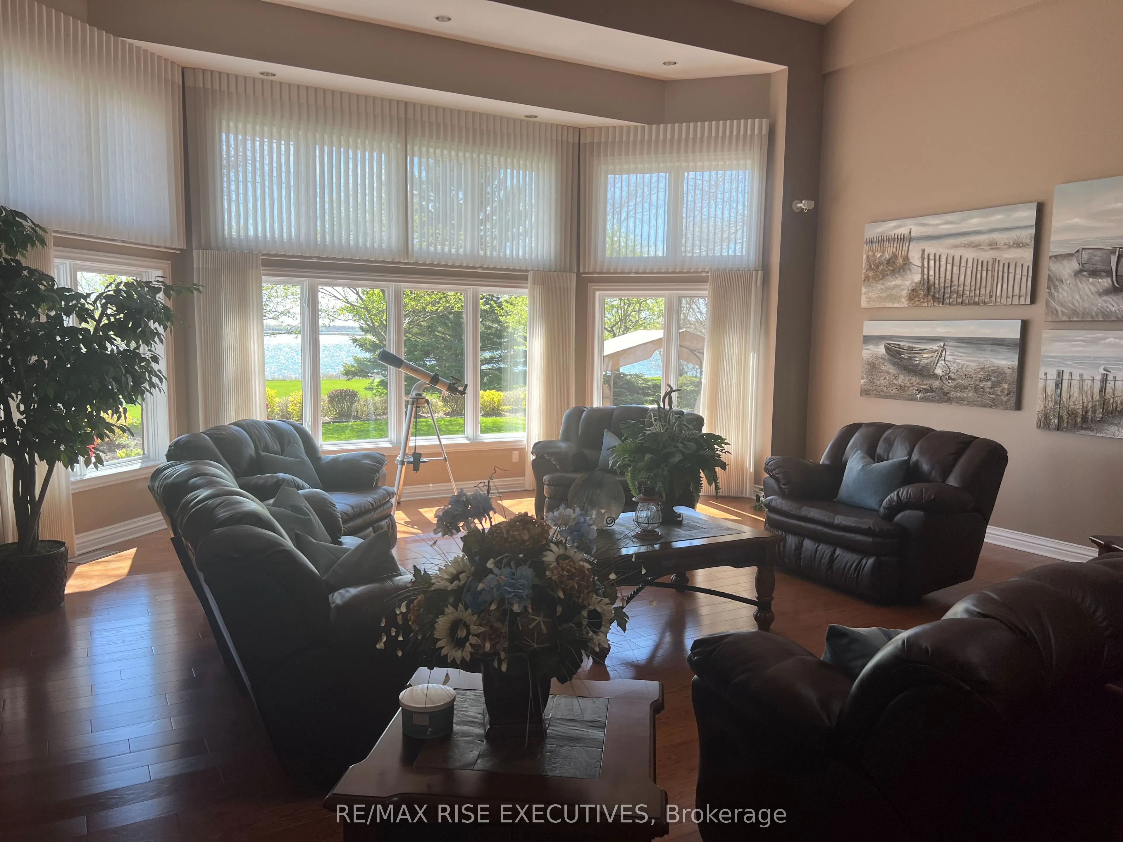16024 LAKESIDE Drive