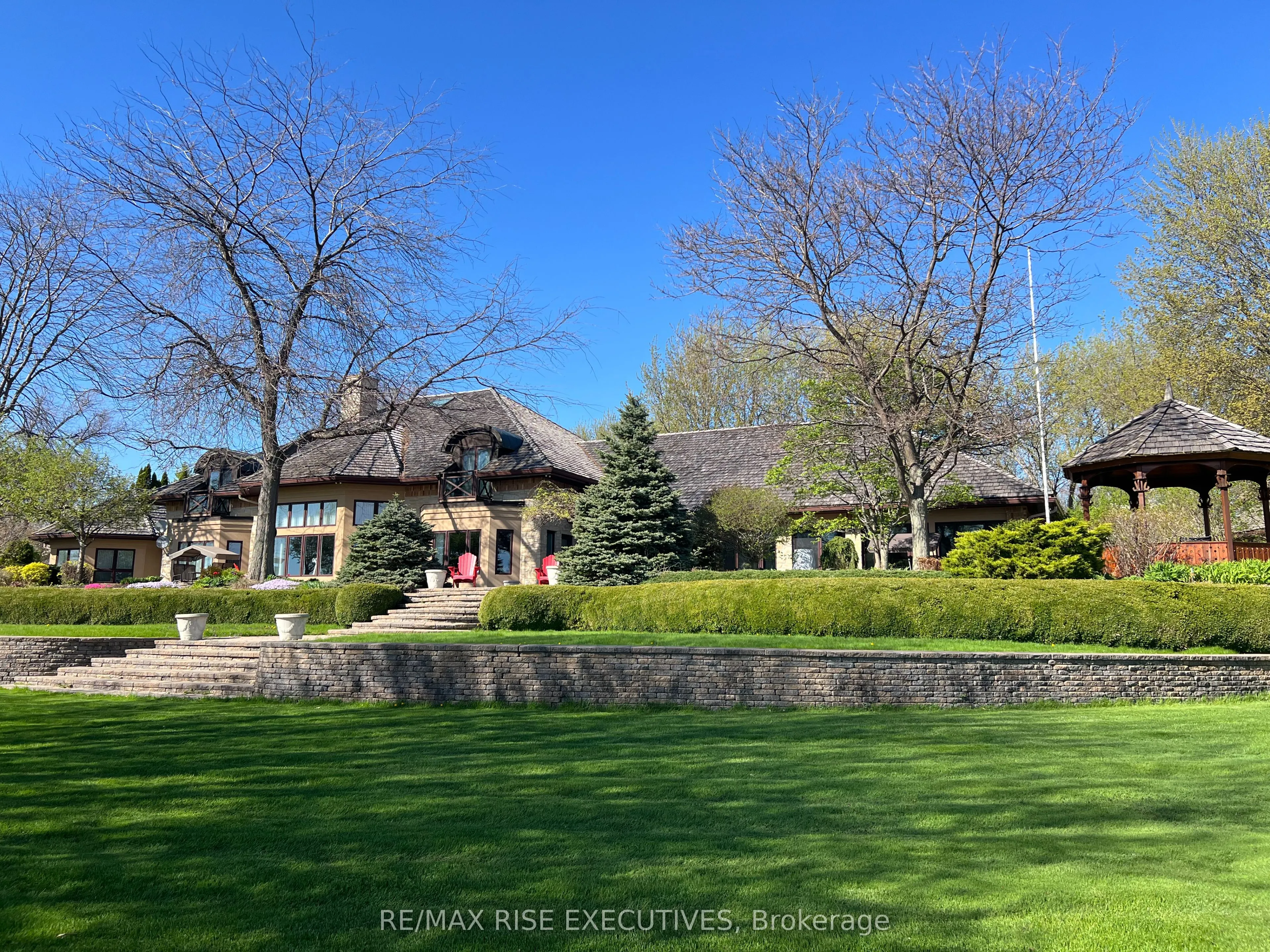 16024 LAKESIDE Drive