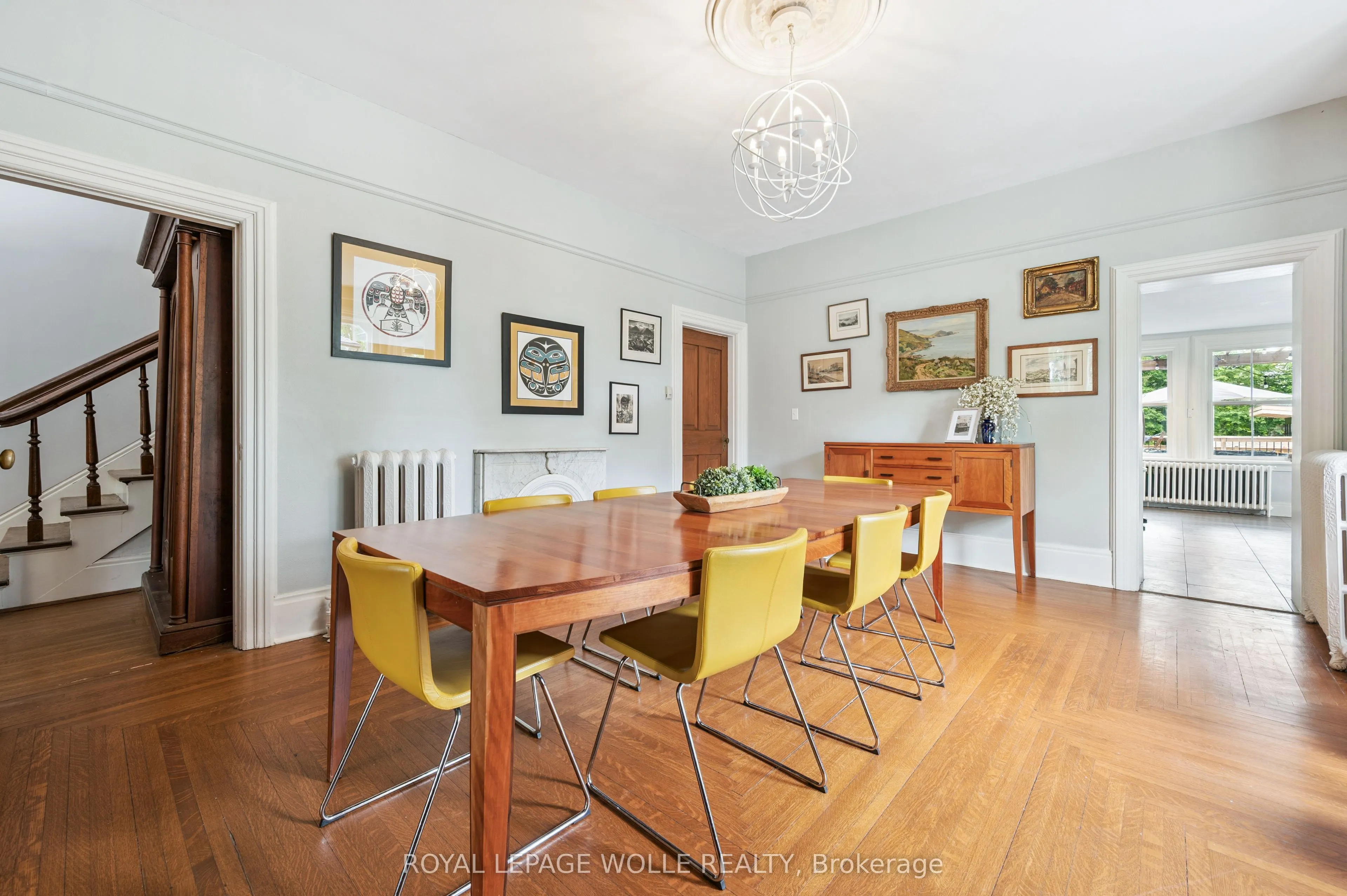 88 William Street W