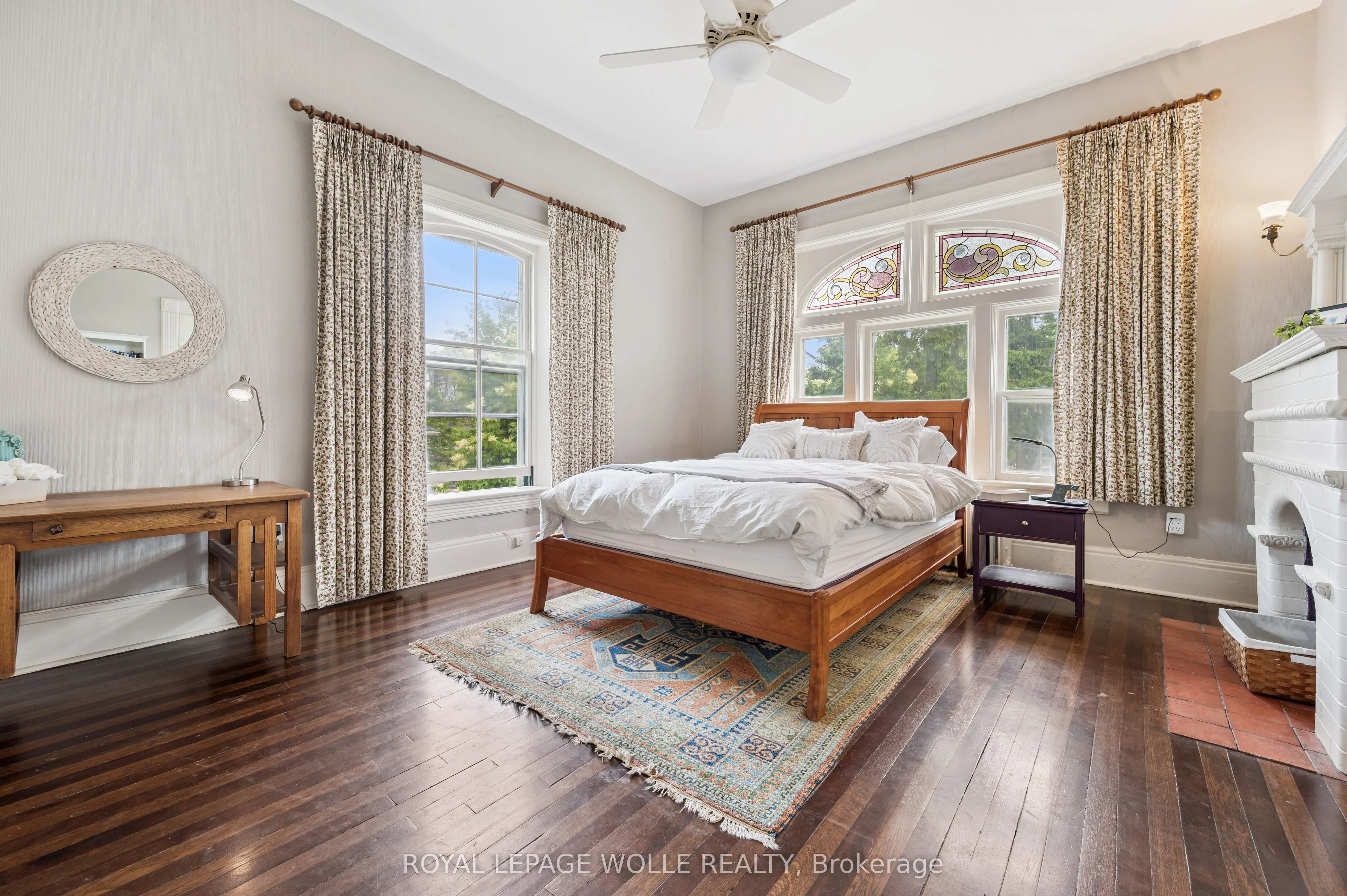 88 William Street W