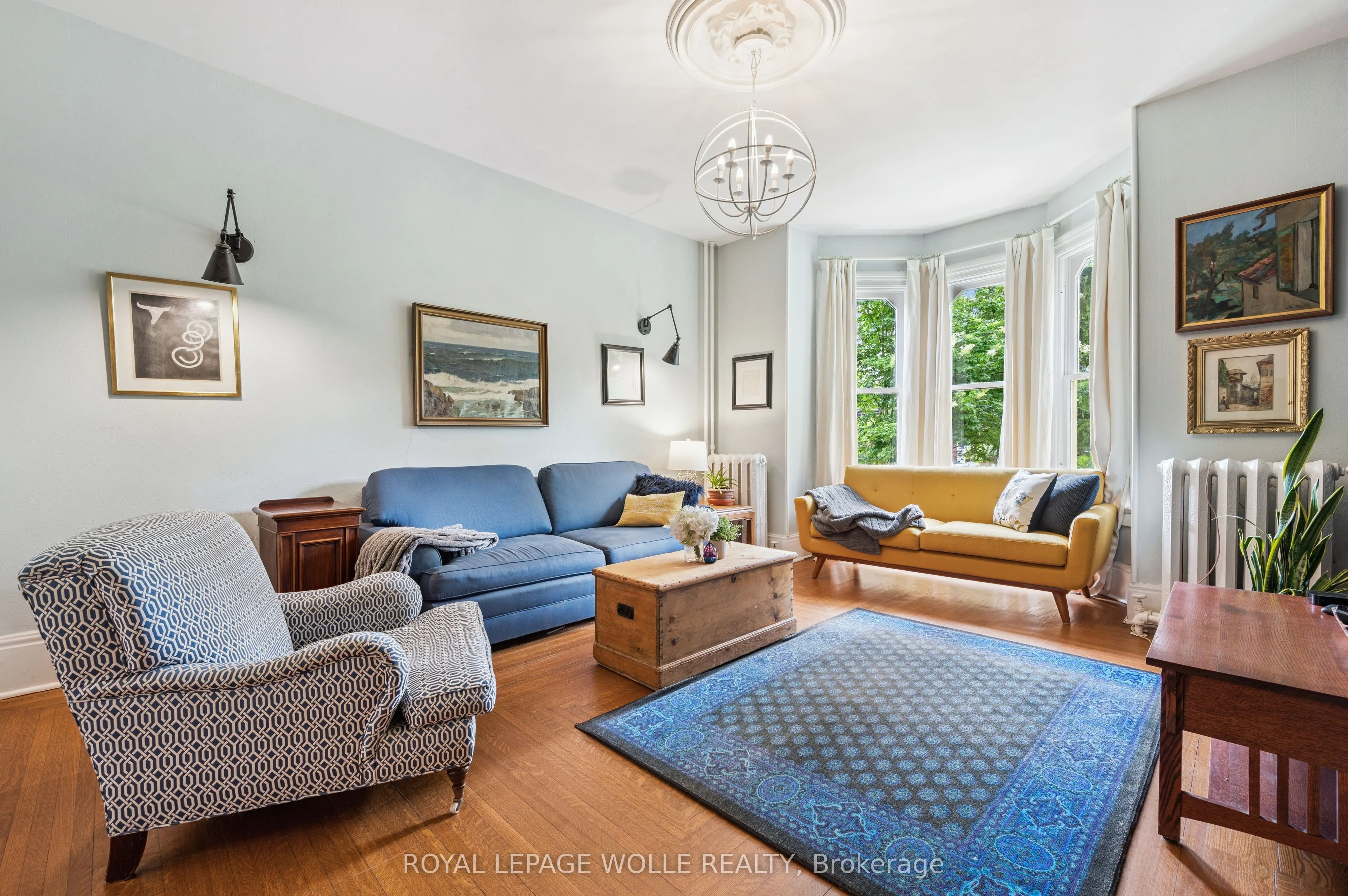 88 William Street W