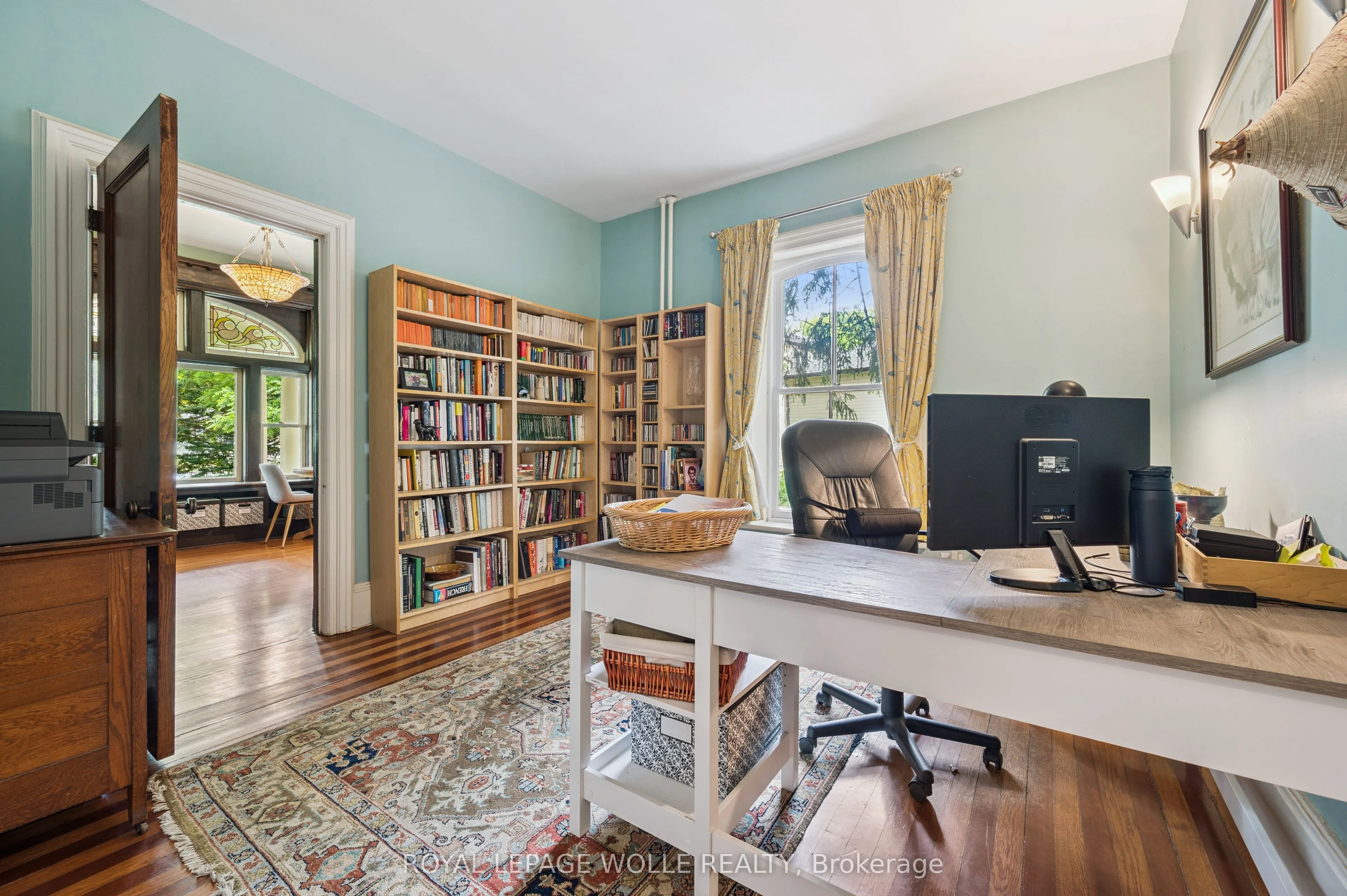 88 William Street W
