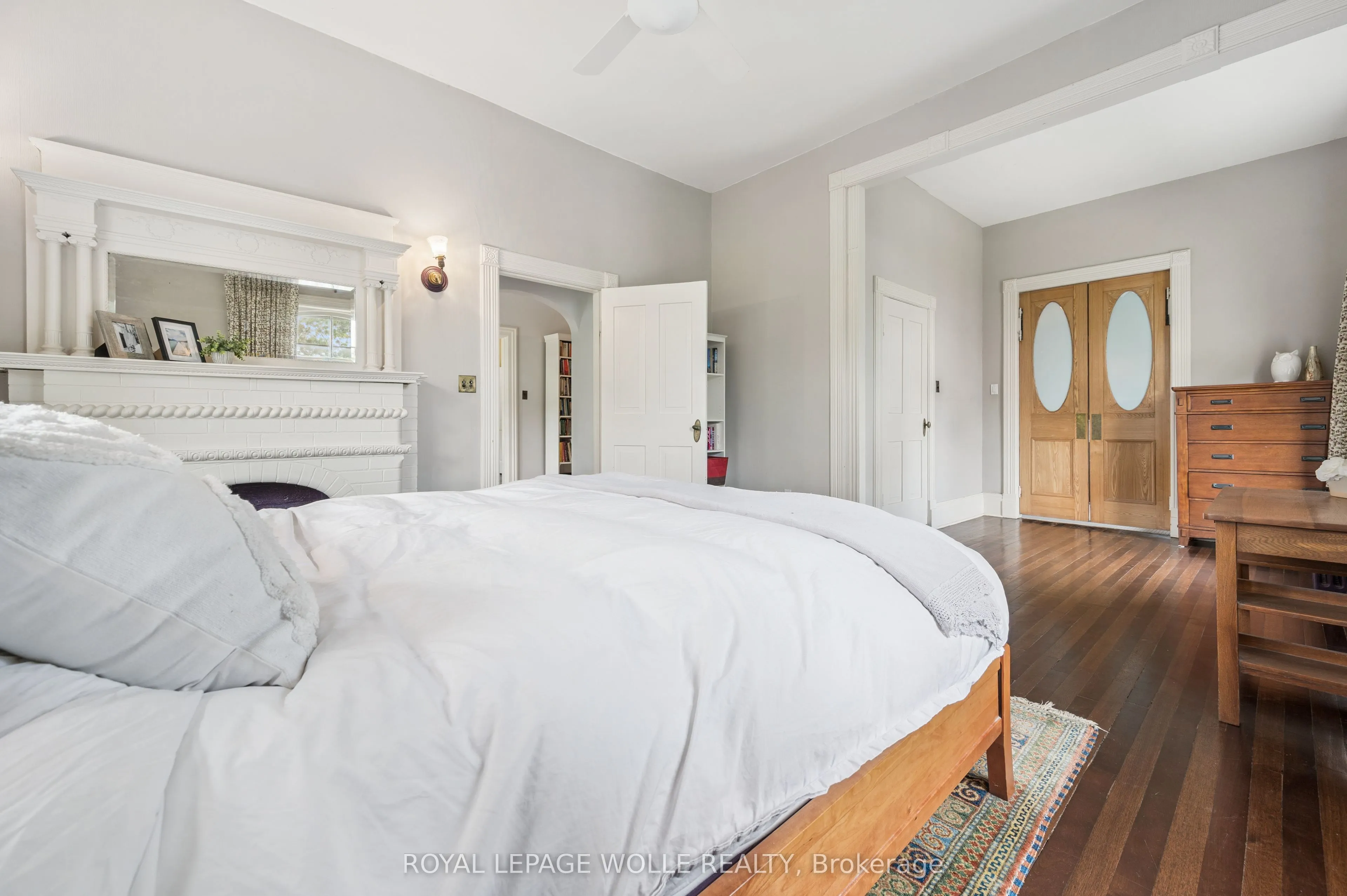 88 William Street W