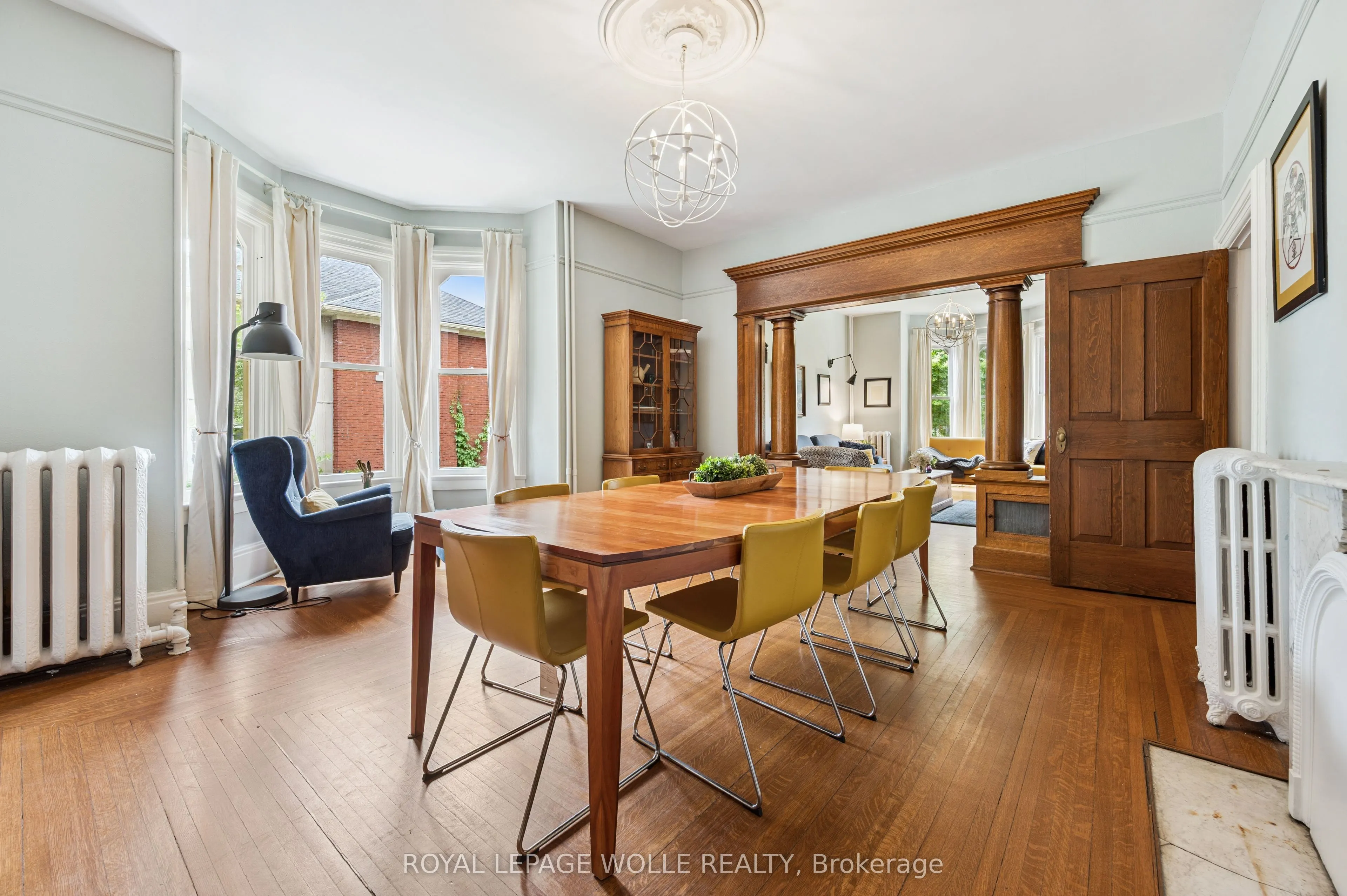 88 William Street W