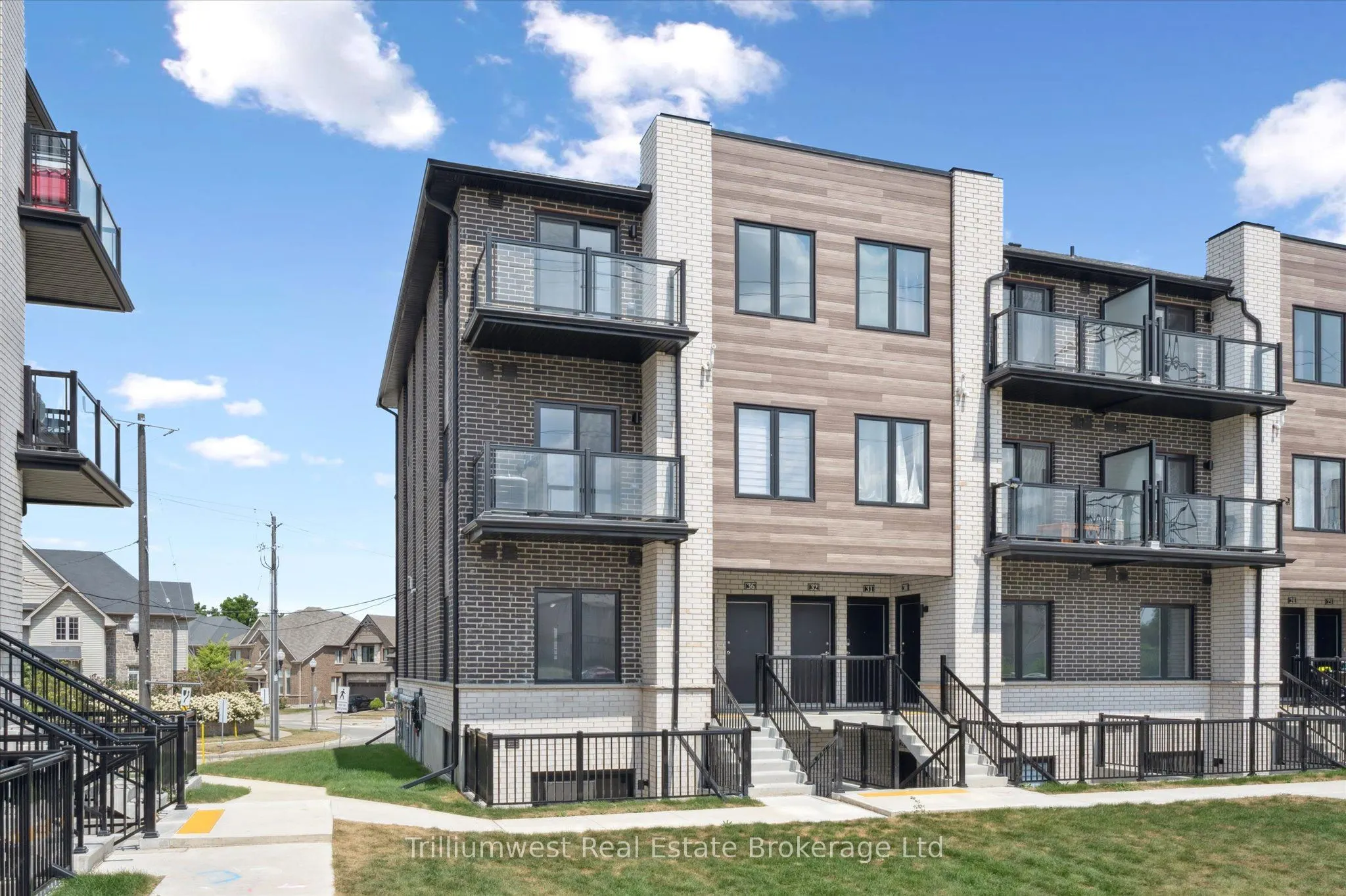 10 South Creek Drive, #34