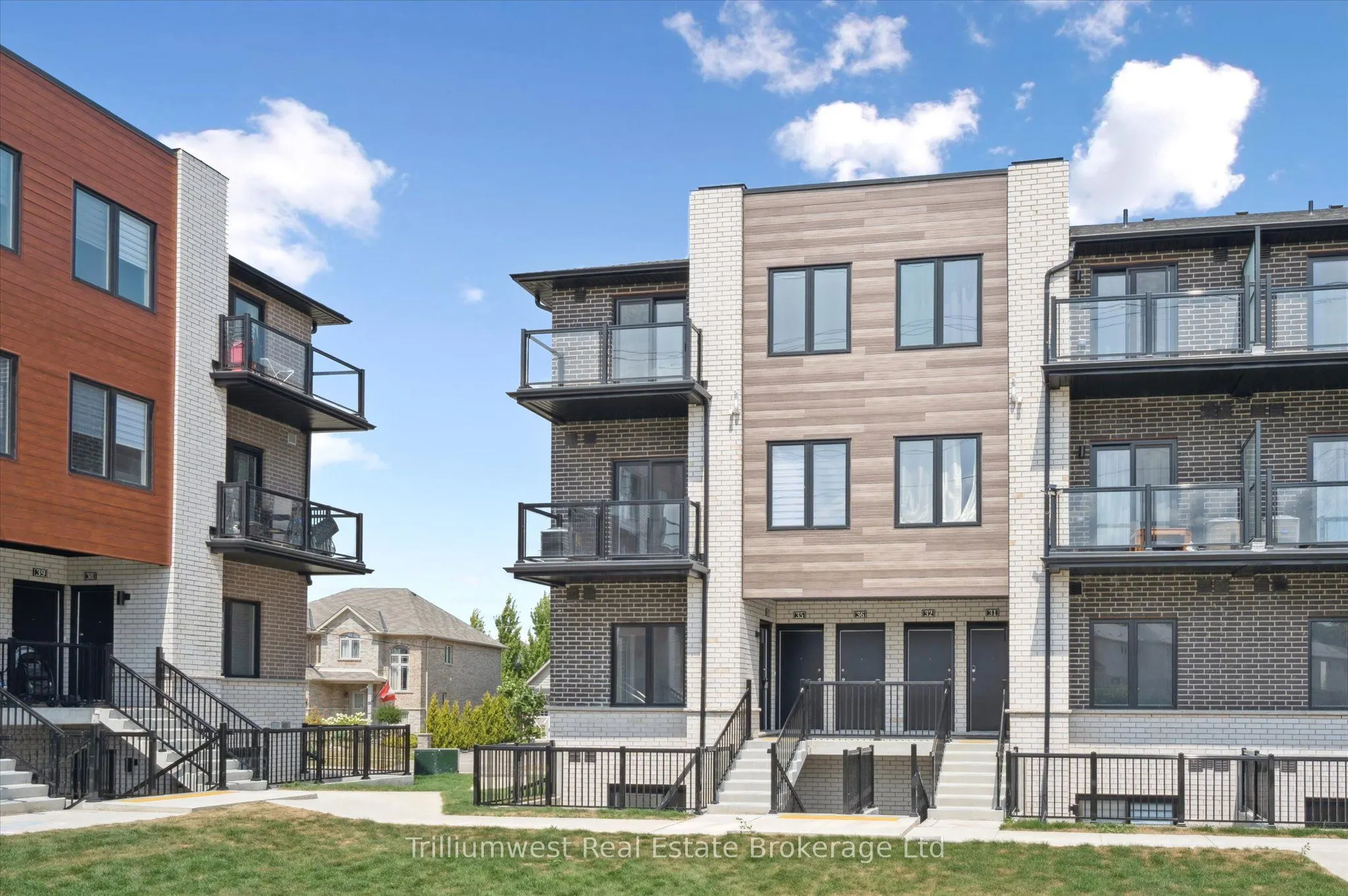 10 South Creek Drive, #34