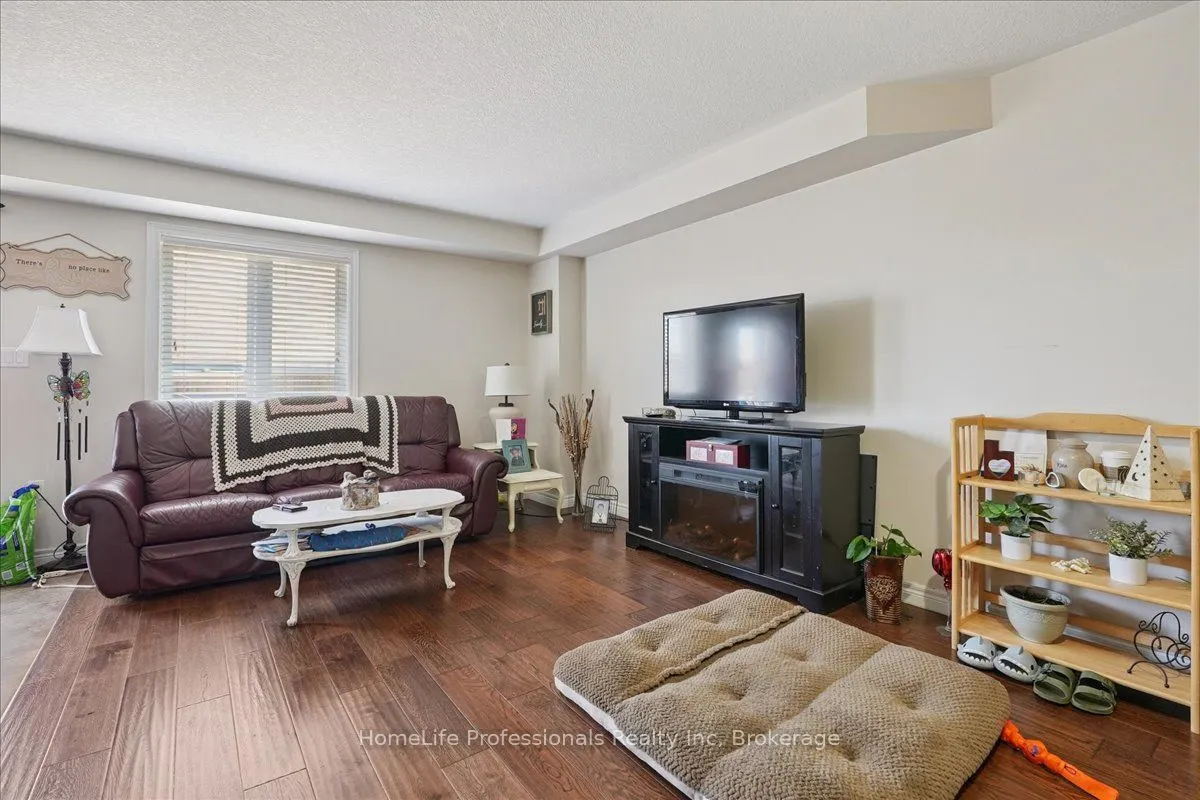 85 Charleswood Crescent
