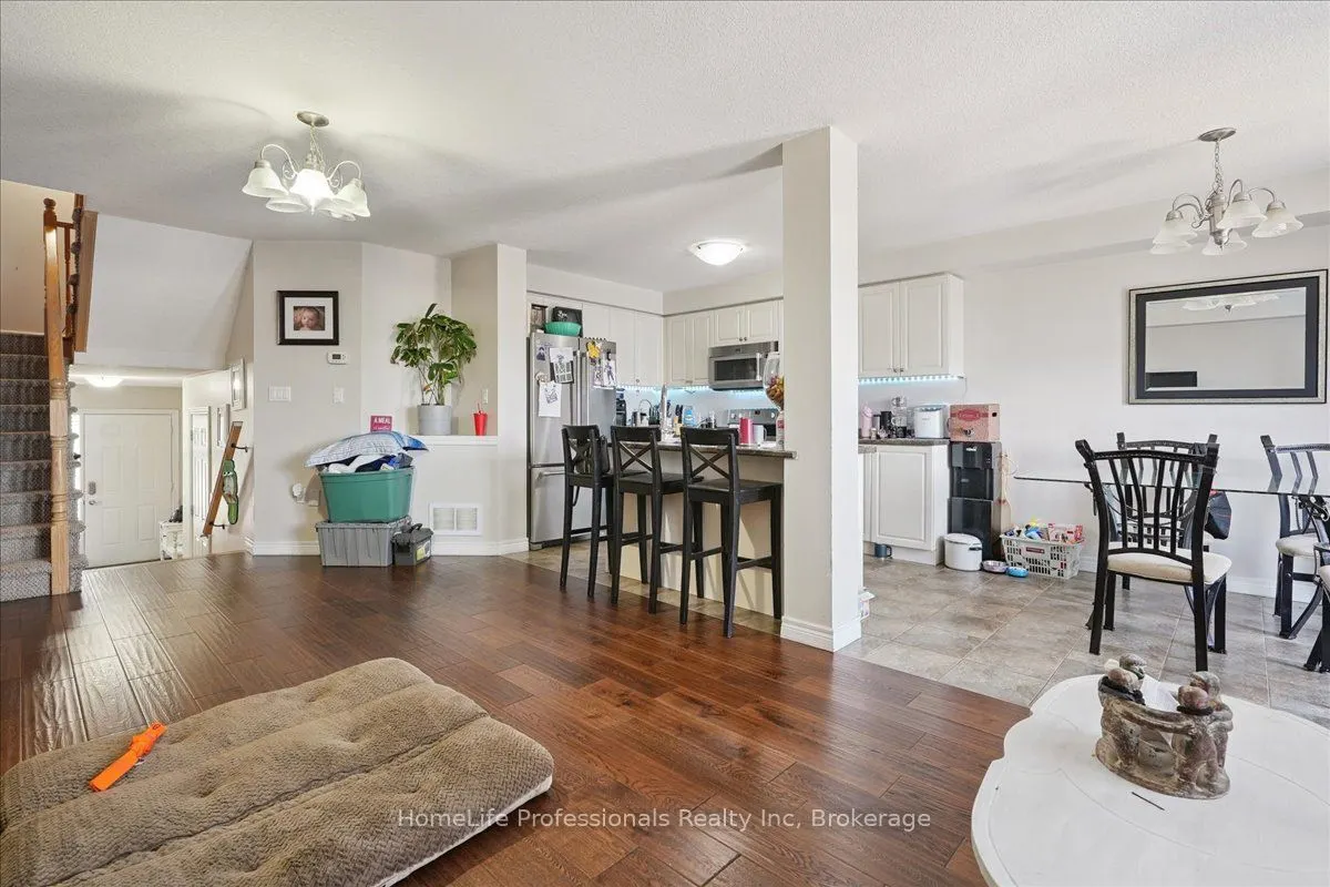 85 Charleswood Crescent