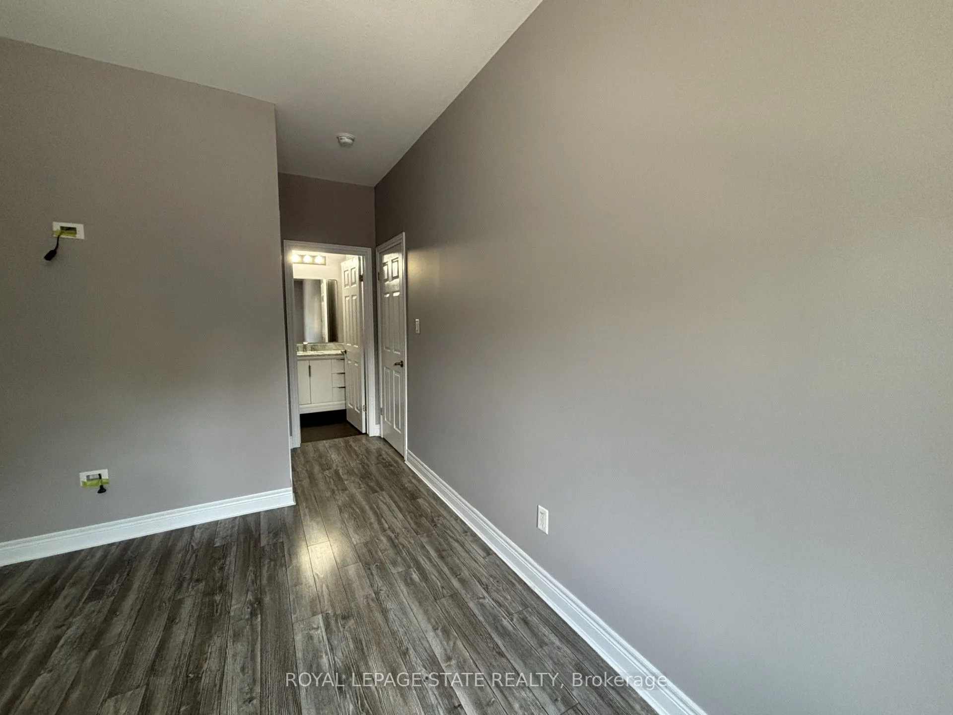 136 King Street W, #2