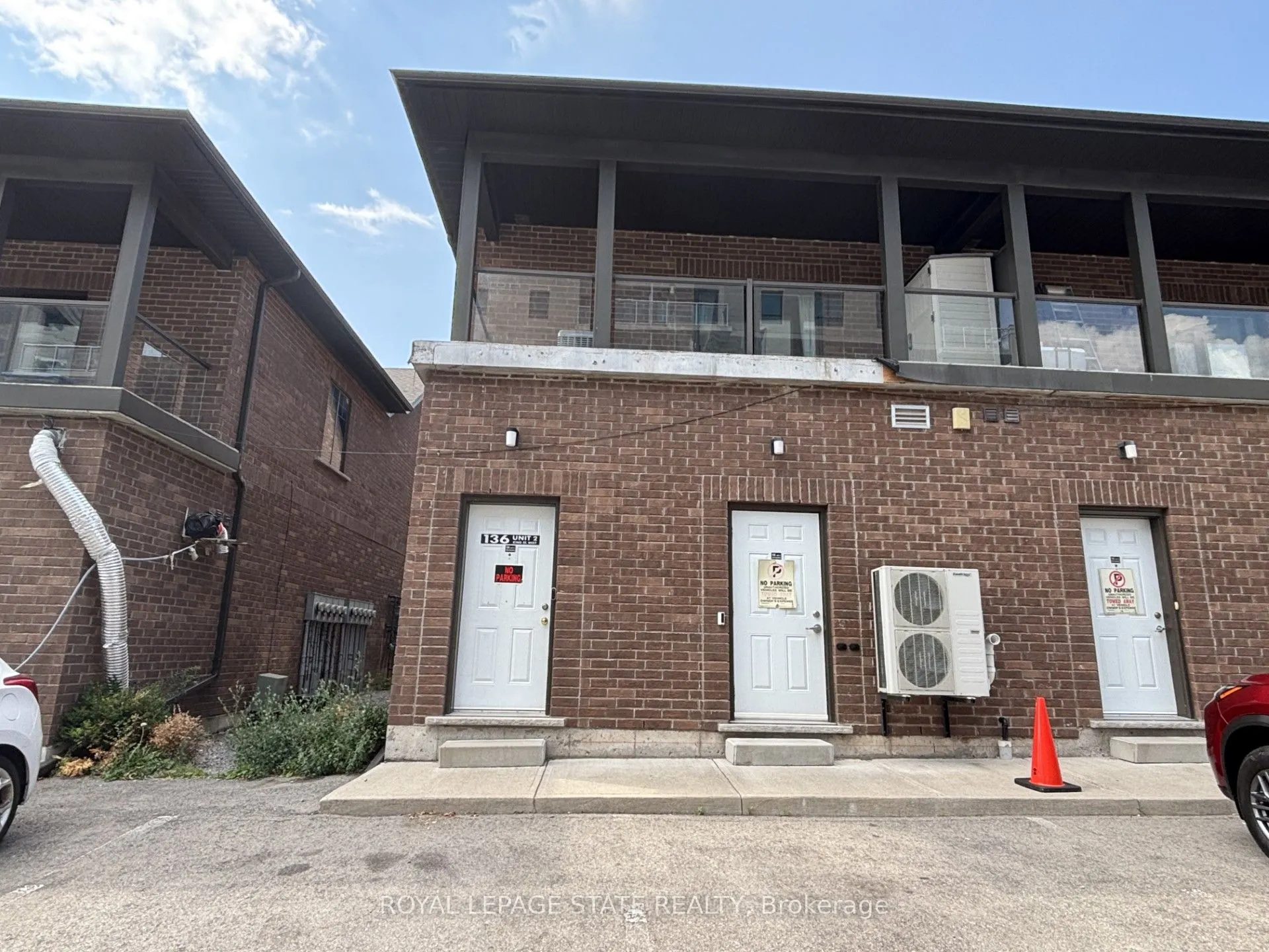 136 King Street W, #2