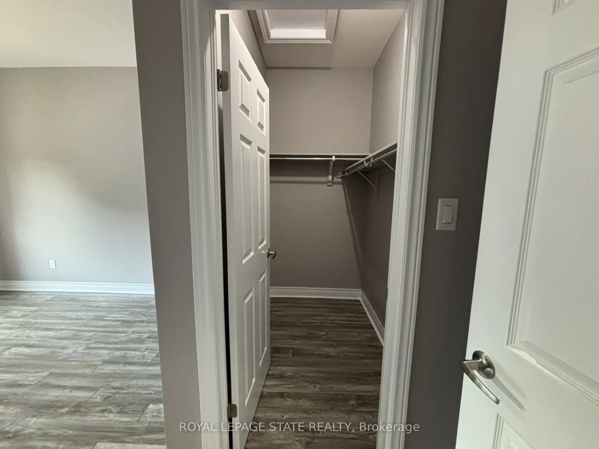 136 King Street W, #2
