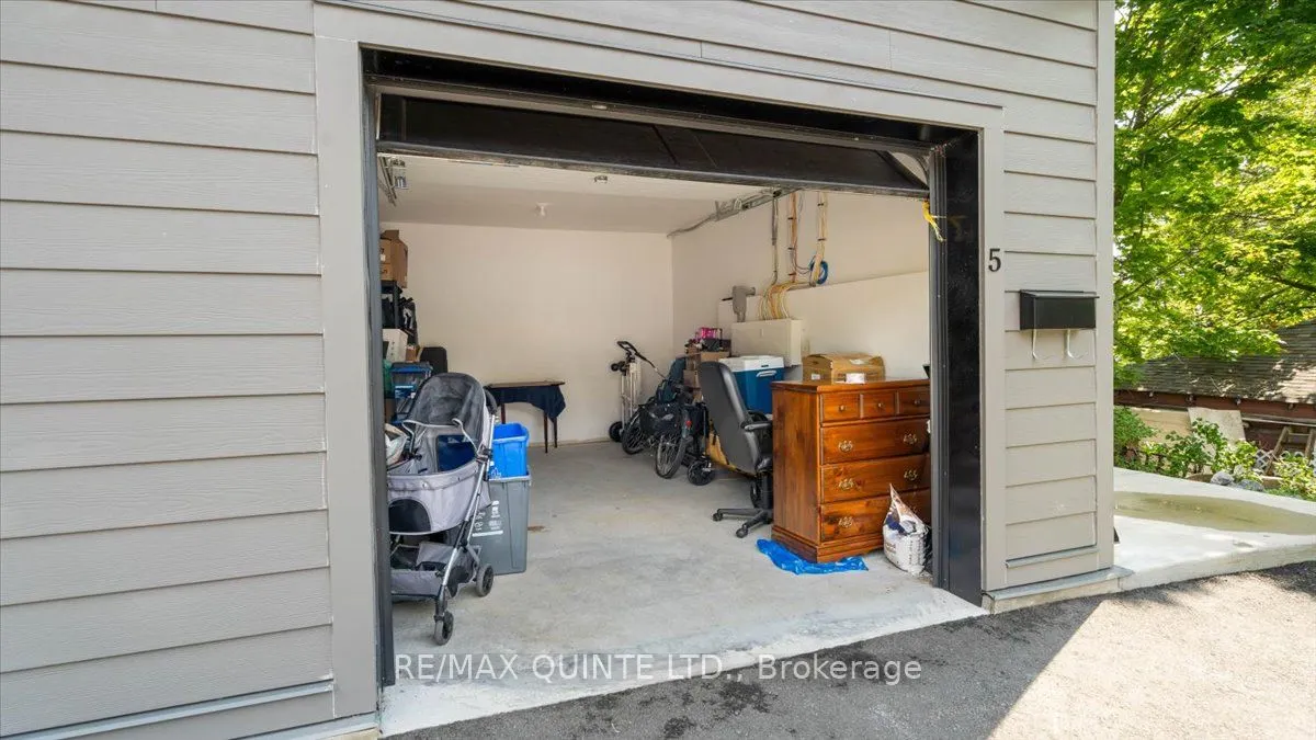 23 PELLISSIER Street, #5
