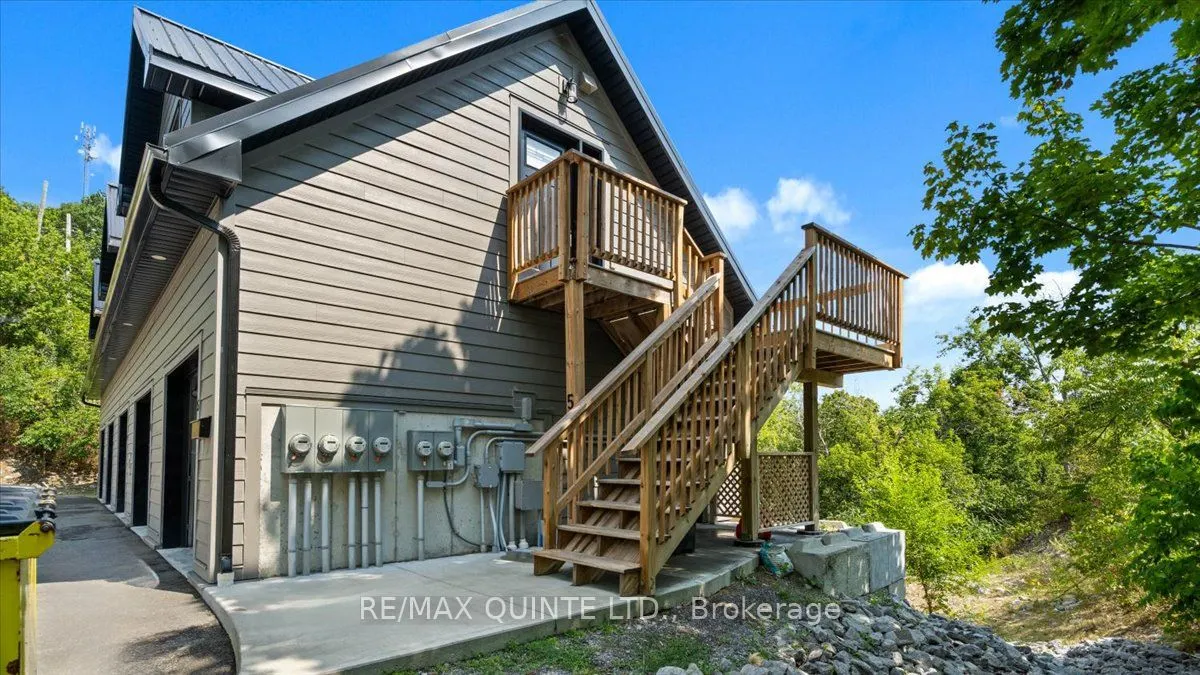 23 PELLISSIER Street, #5