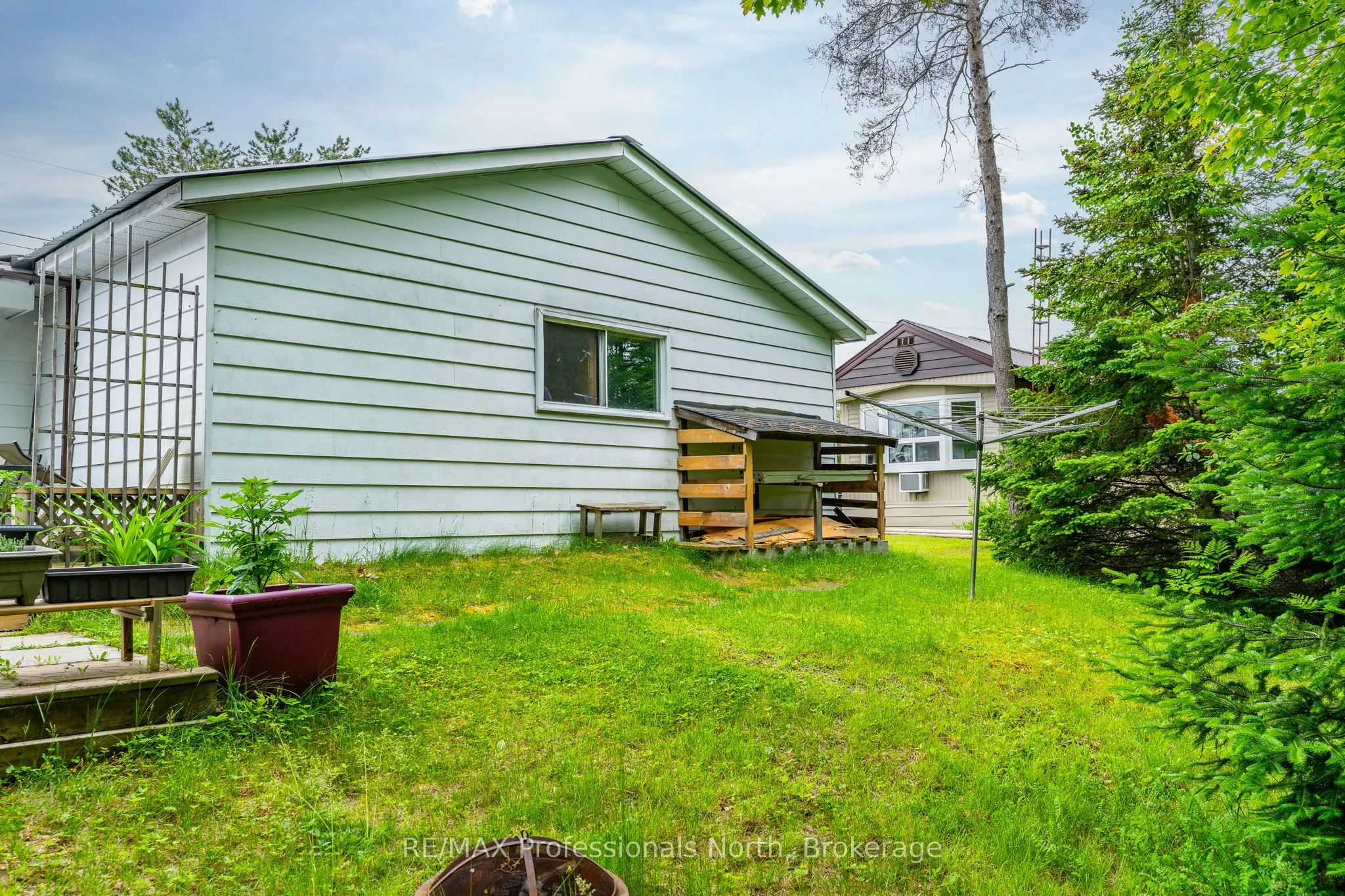1025 Seventh Lane