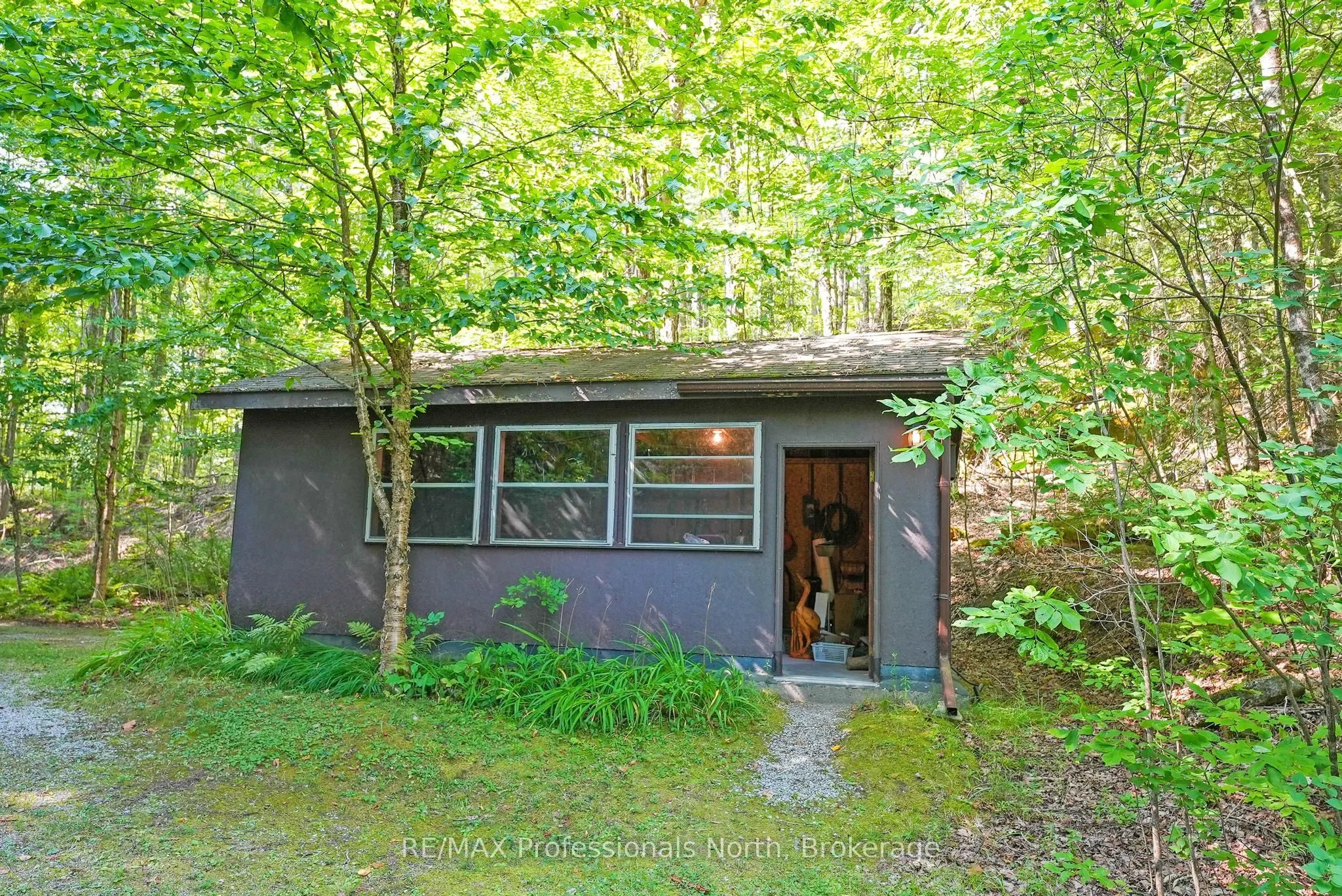 1026 Woodpecker Trail