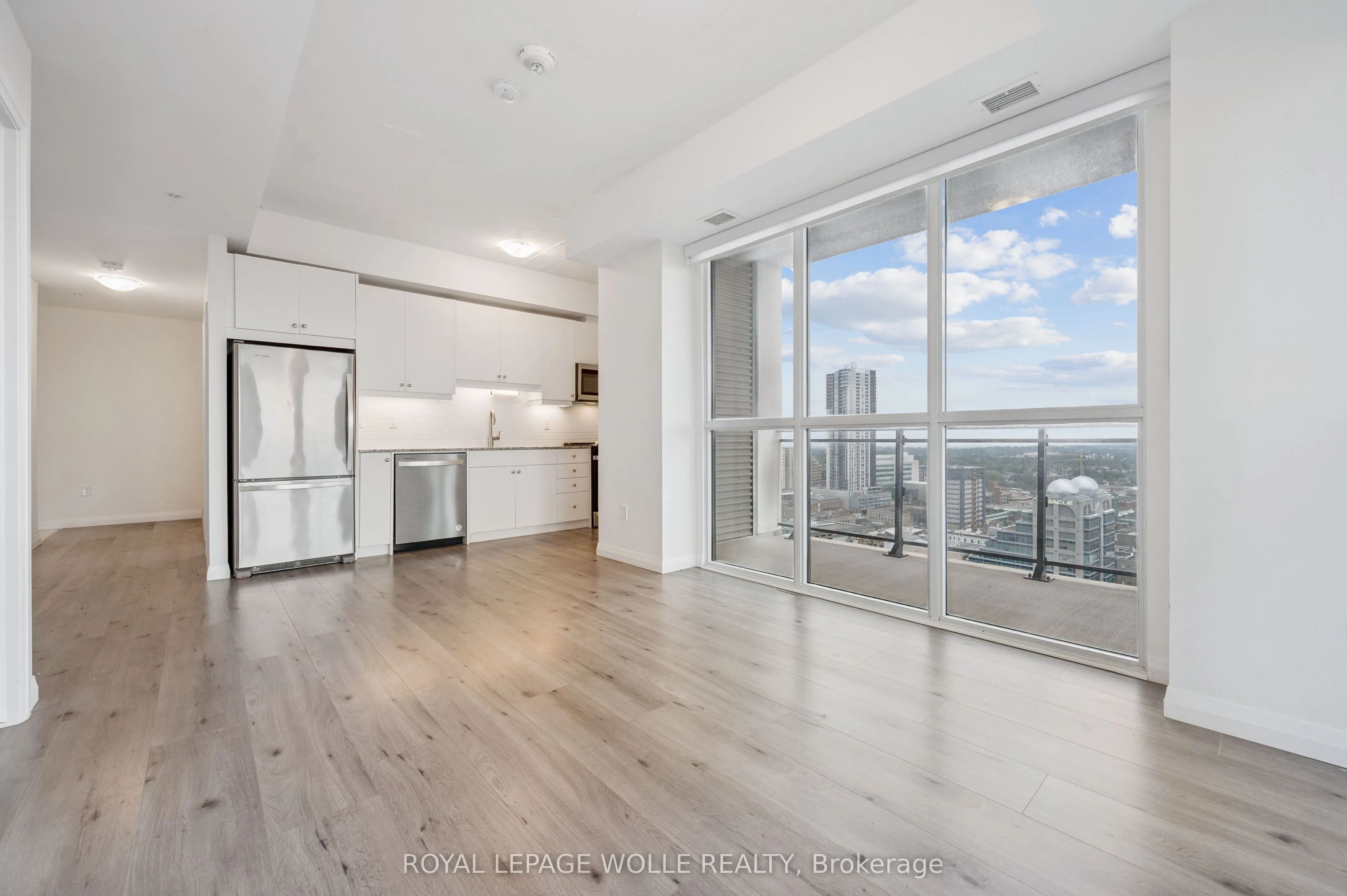 60 Charles Street W, #2405