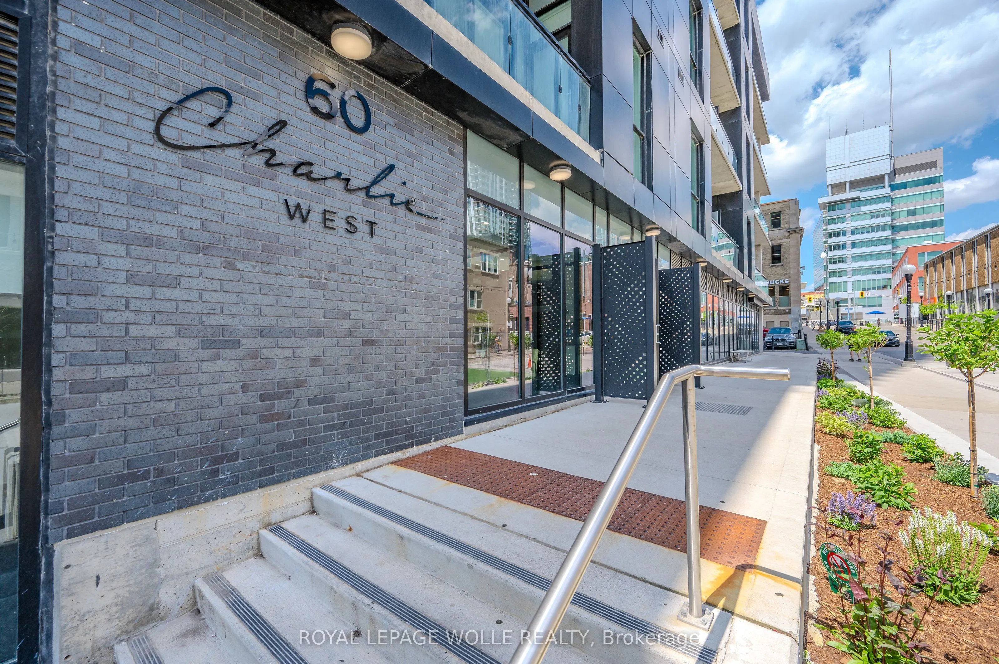 60 Charles Street W, #2405