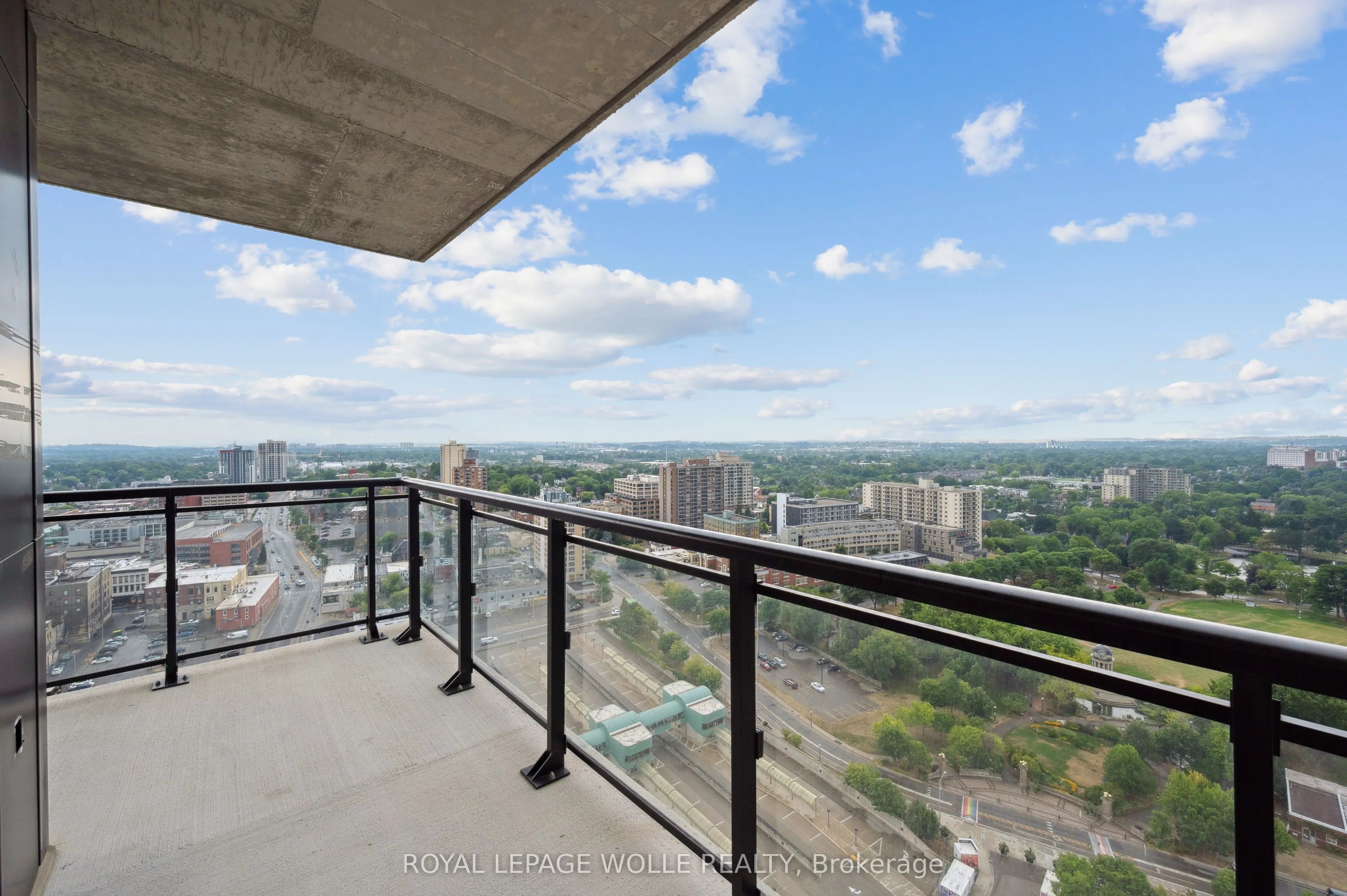 60 Charles Street W, #2405