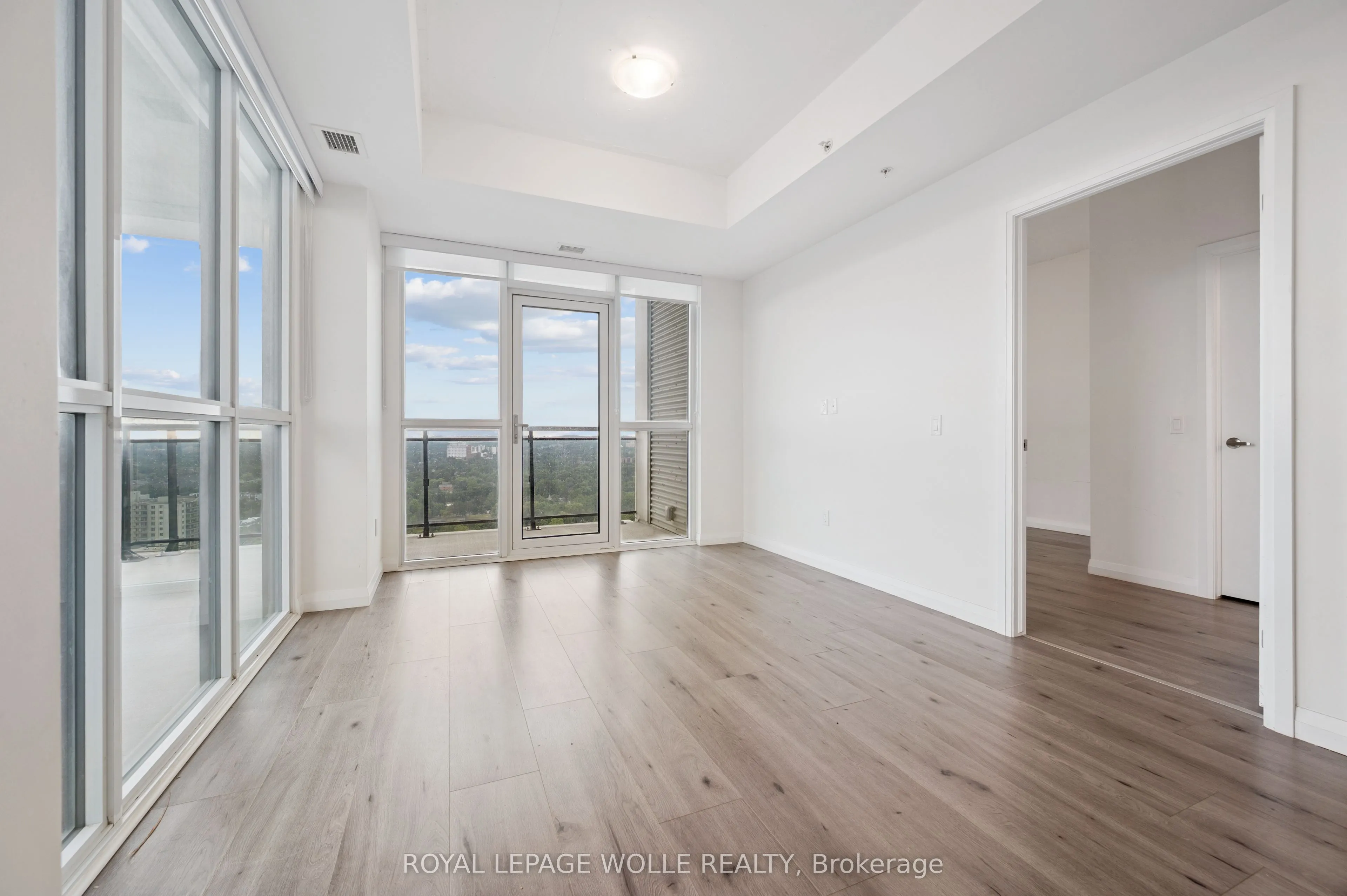 60 Charles Street W, #2405