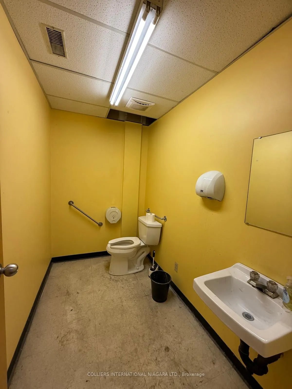 2895 St. Paul Avenue, #2-3