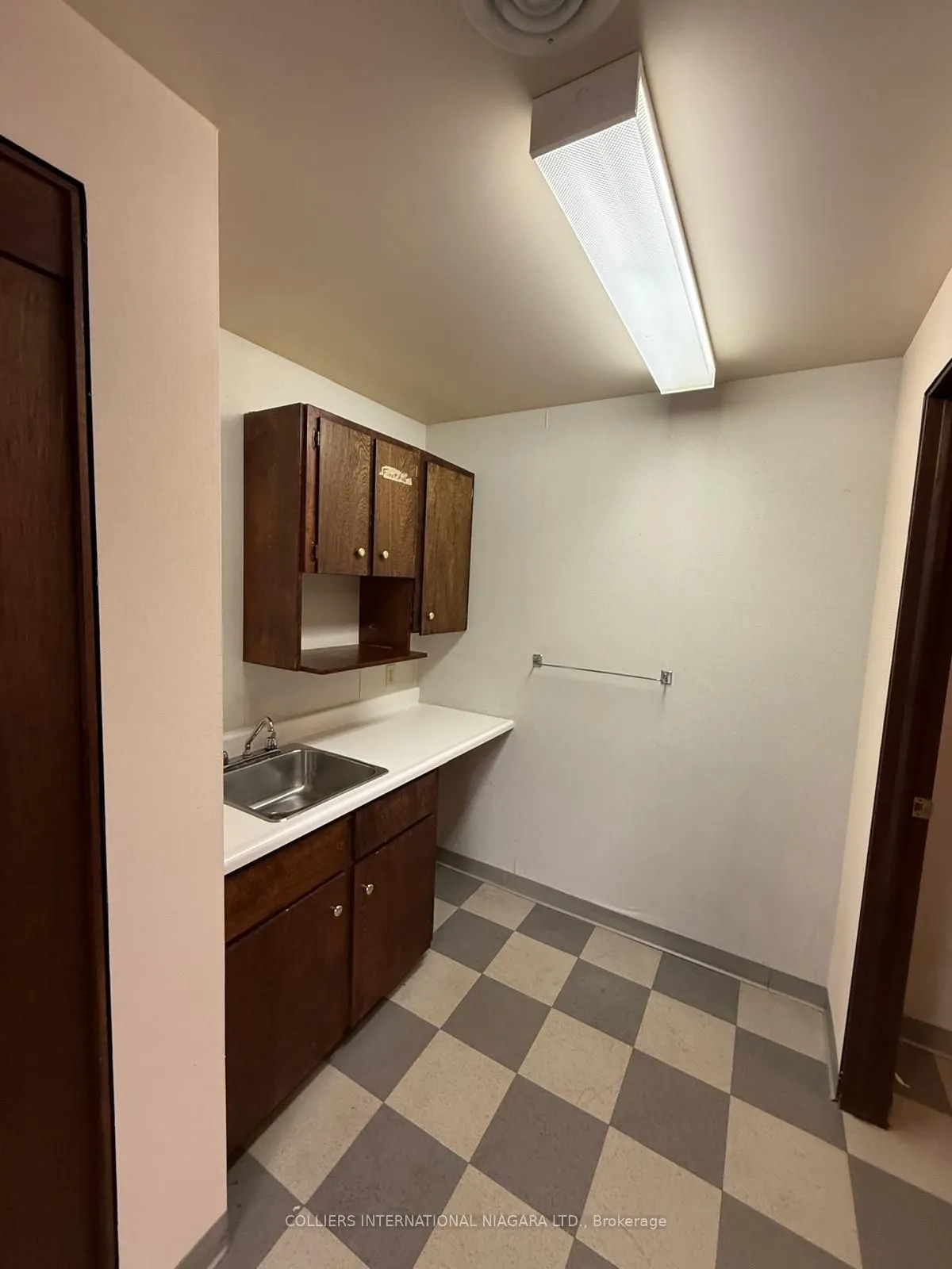 2895 St. Paul Avenue, #11