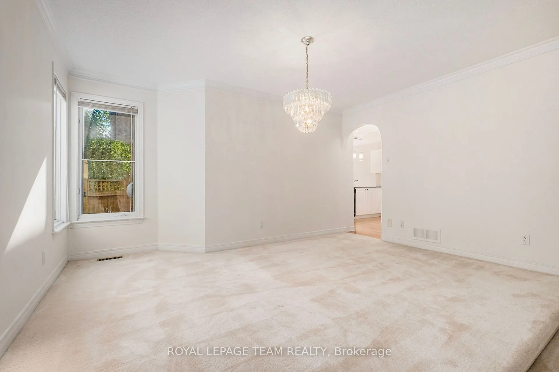 239 Markland Crescent