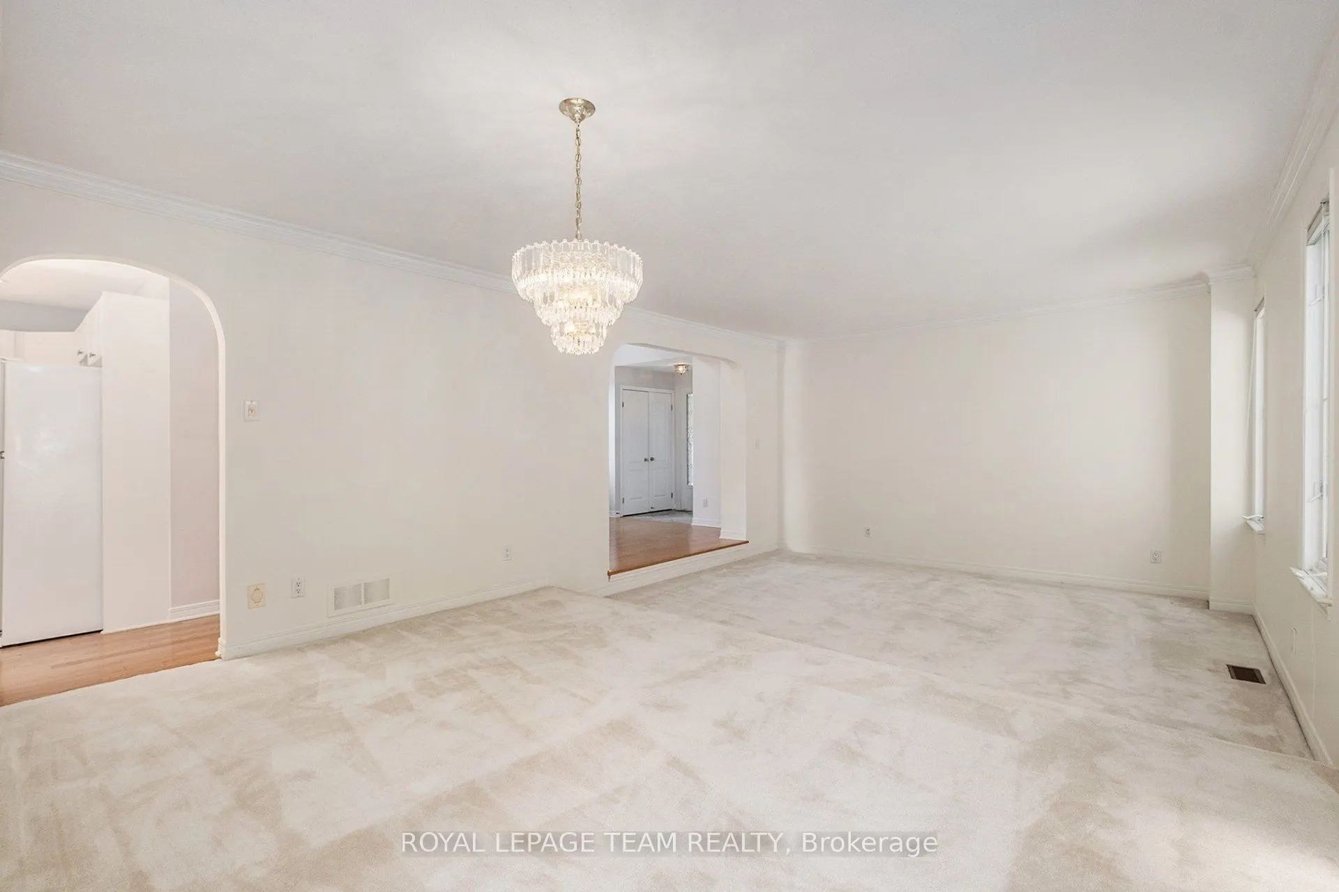 239 Markland Crescent