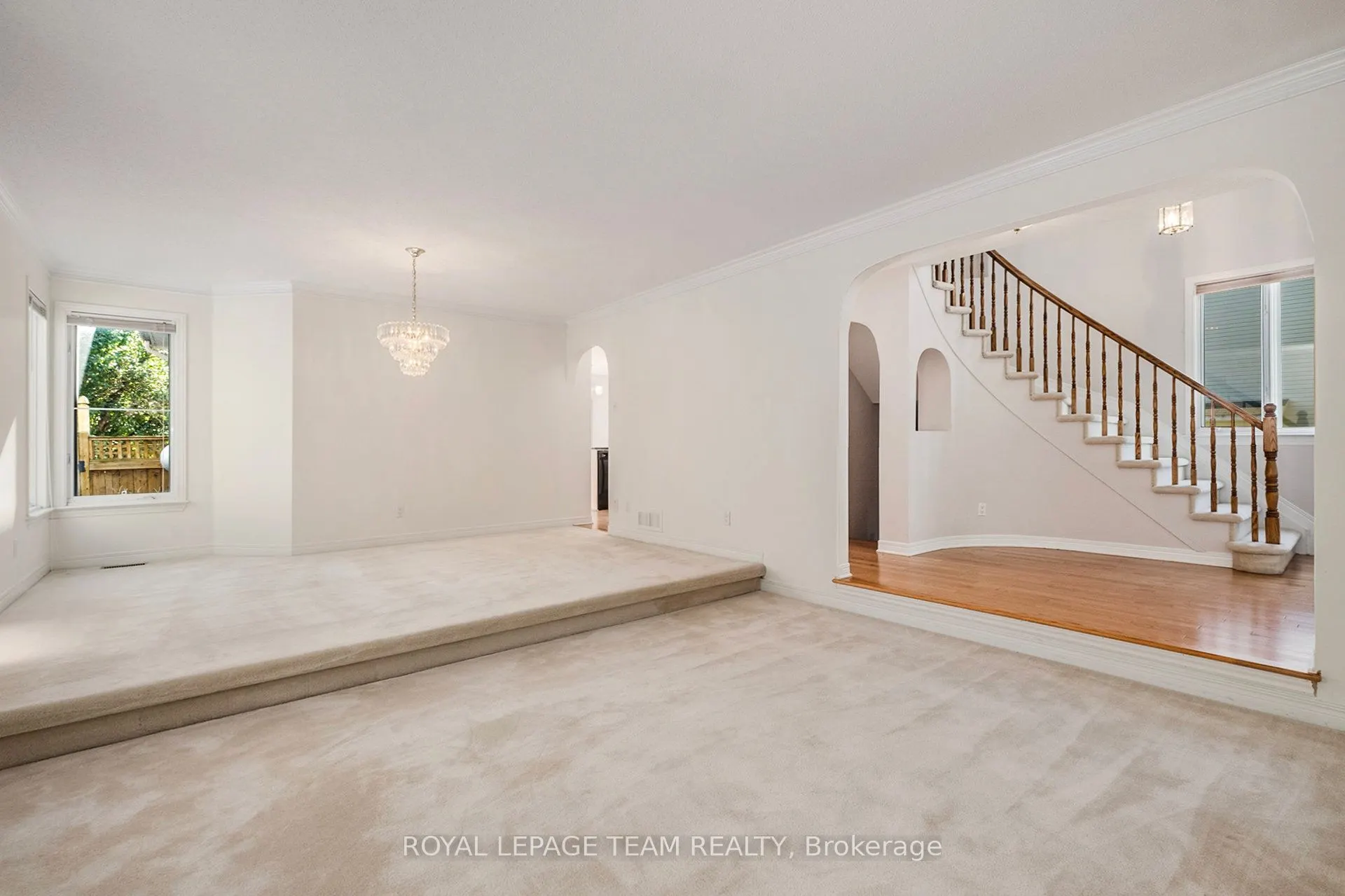 239 Markland Crescent